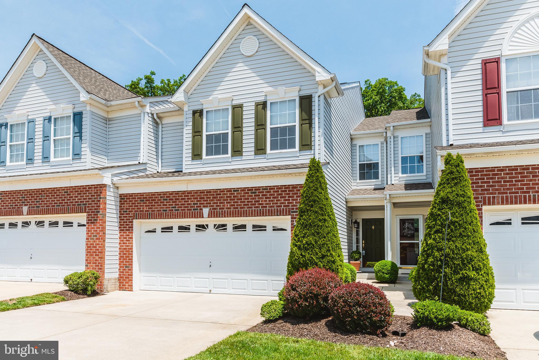 CYPRESS HILLS - Residential