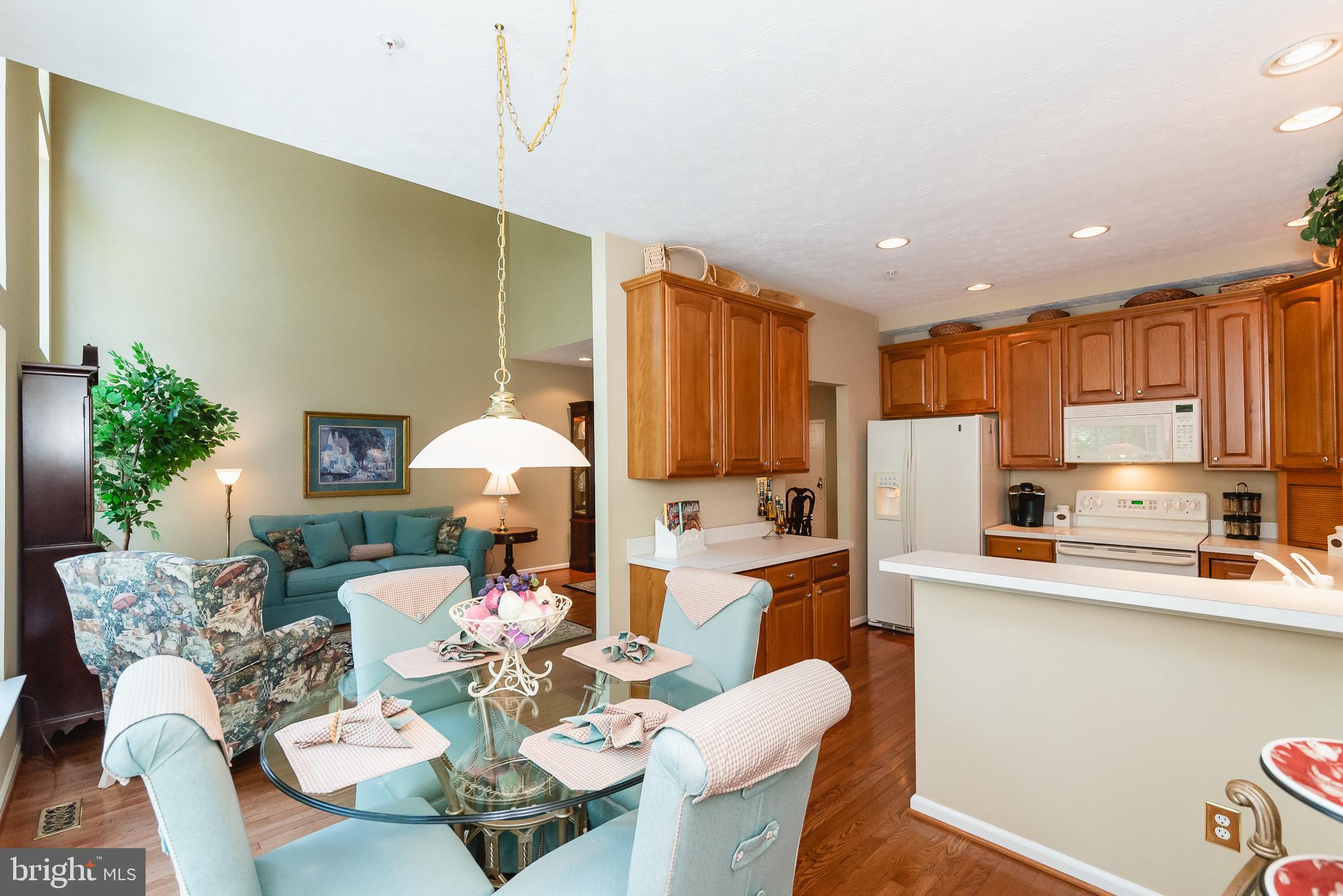 CYPRESS HILLS - Residential