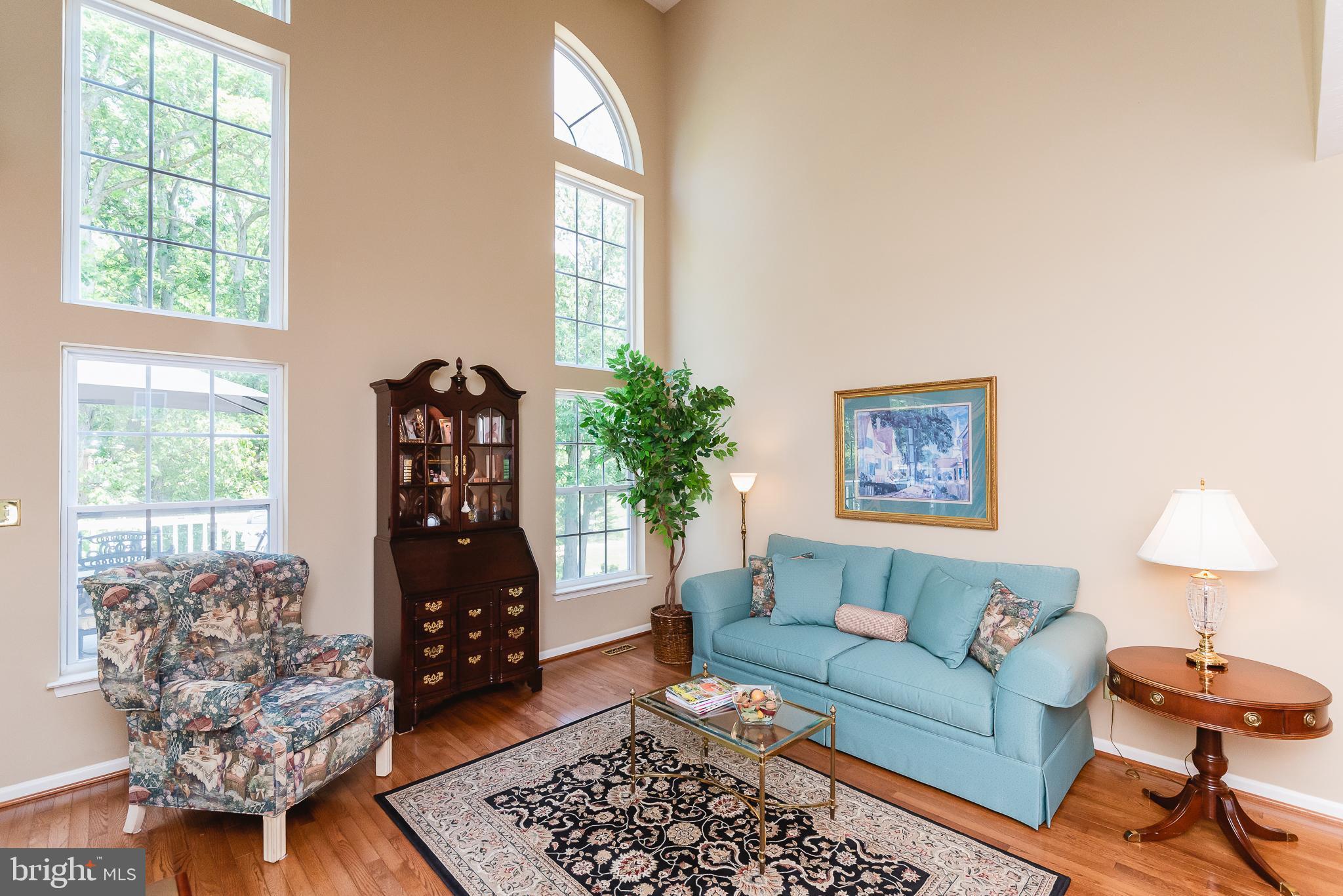 CYPRESS HILLS - Residential