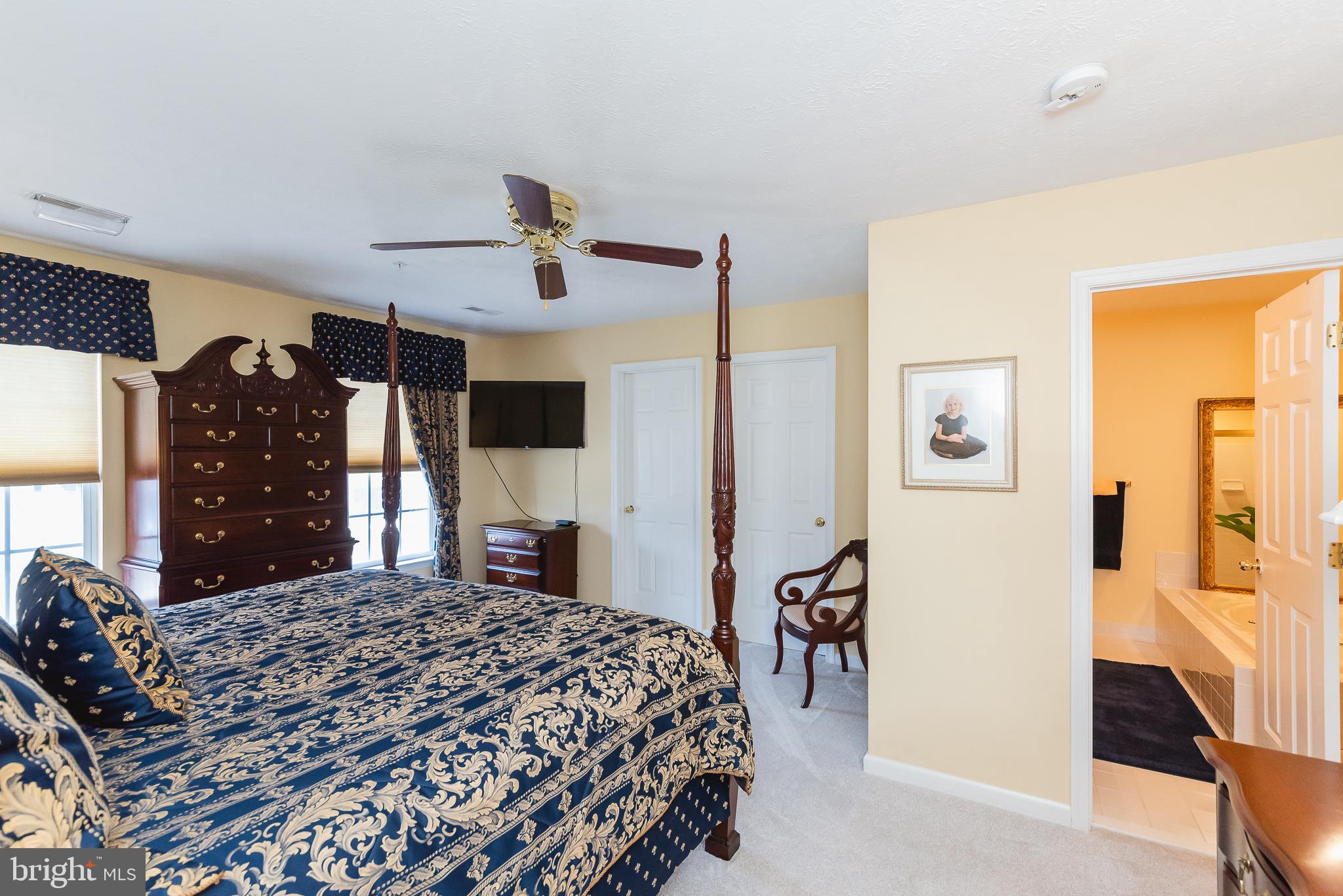 CYPRESS HILLS - Residential