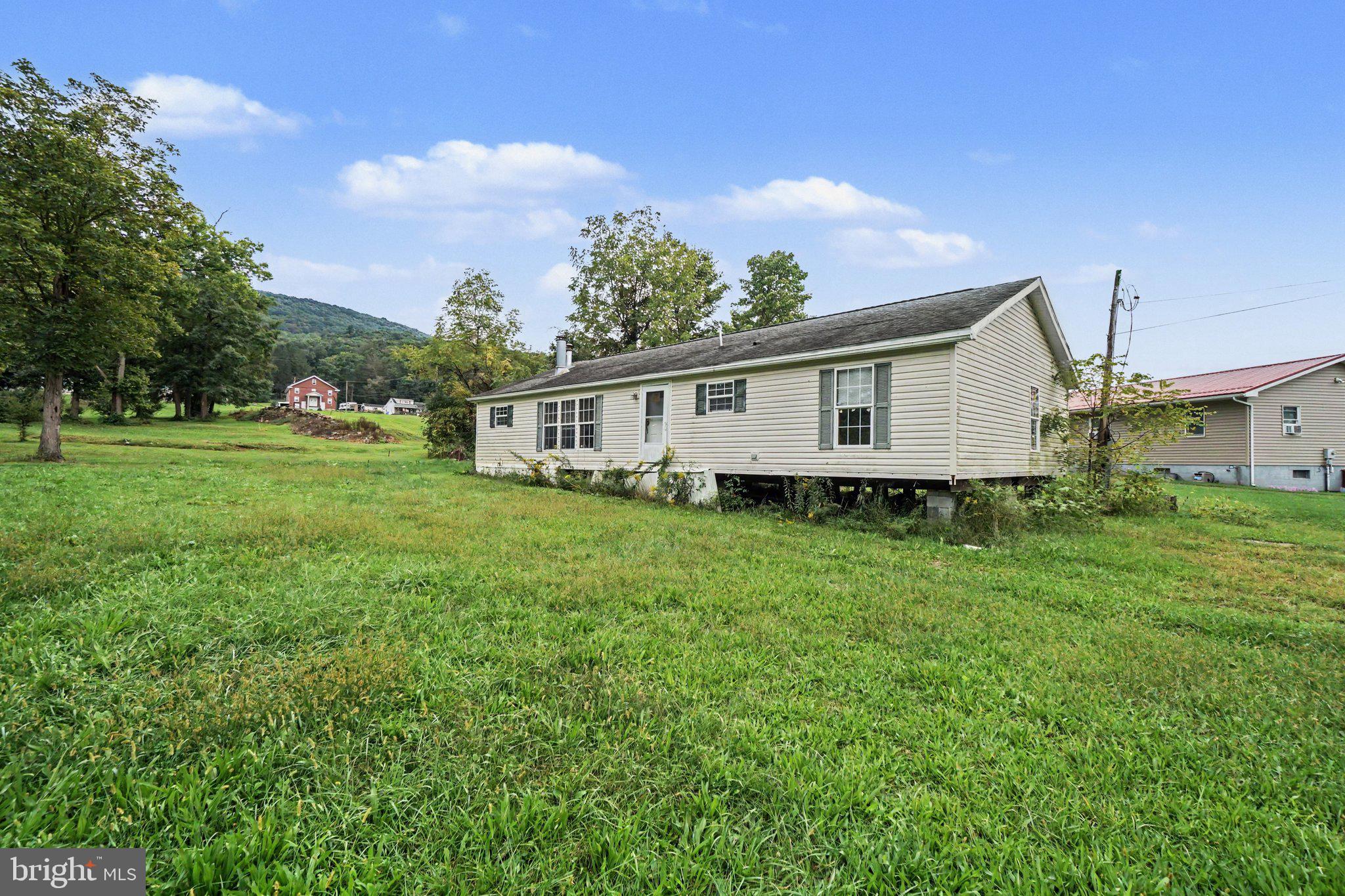 18 MAPLE AVENUE