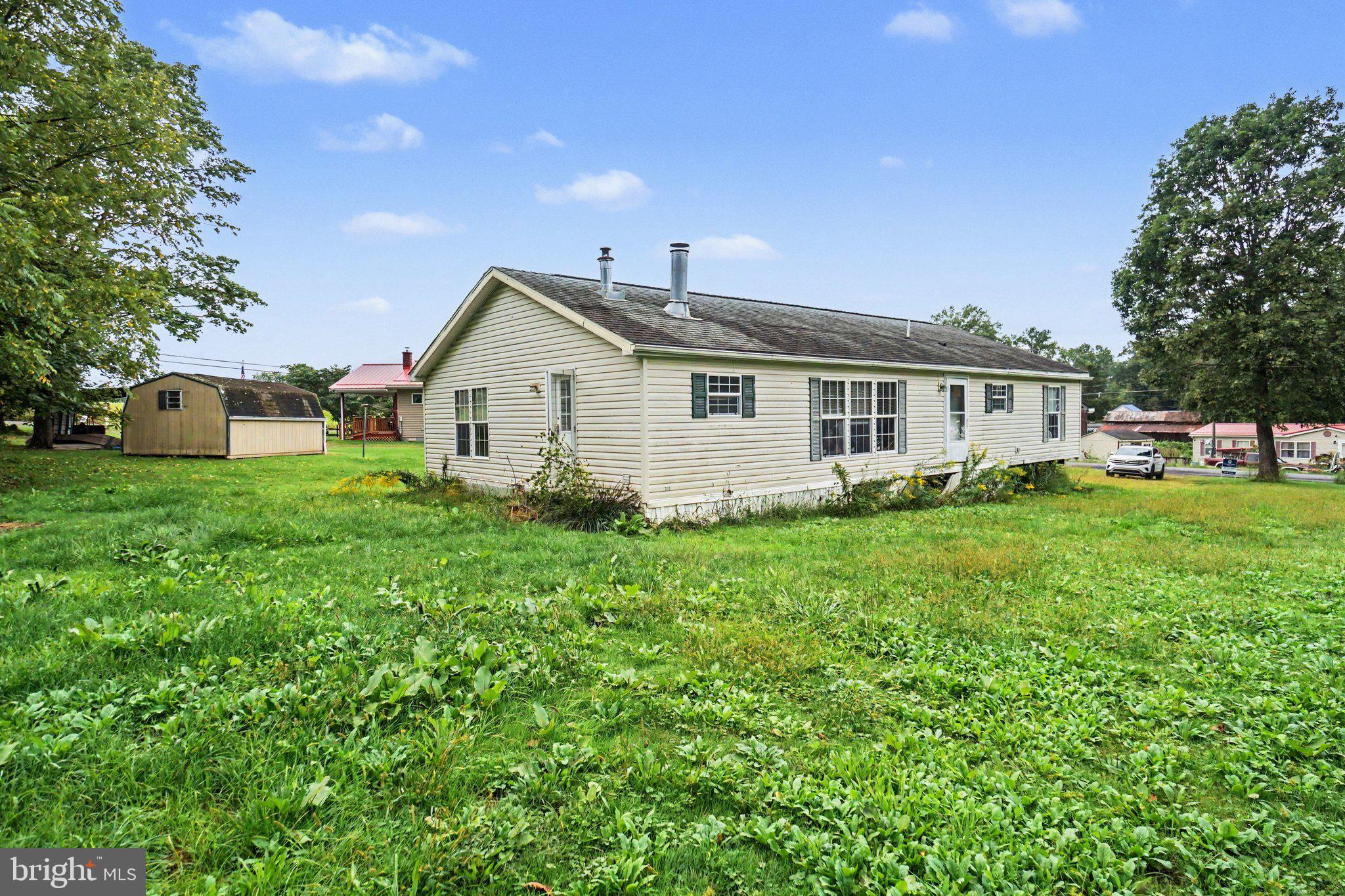 18 MAPLE AVENUE