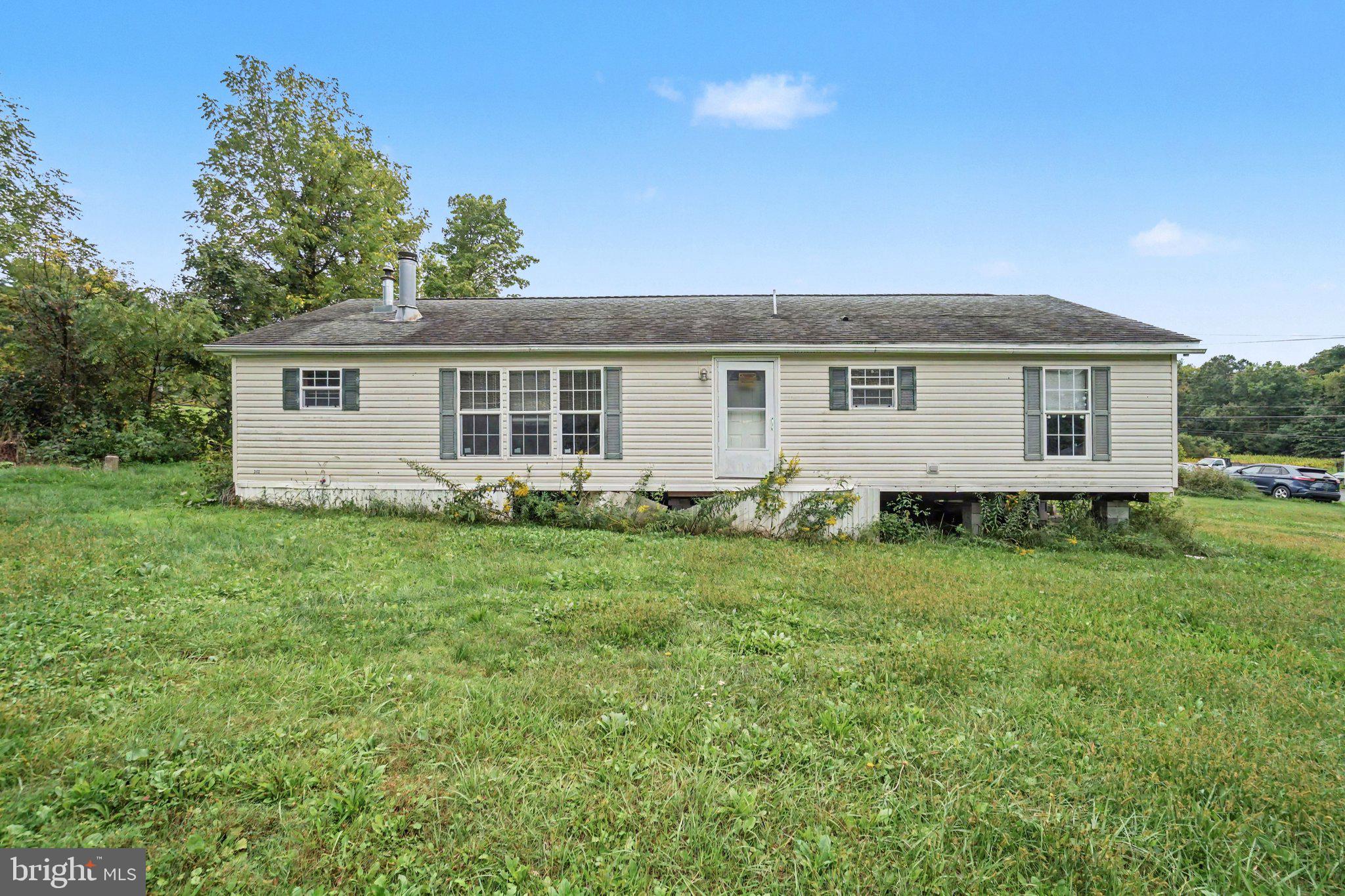 18 MAPLE AVENUE