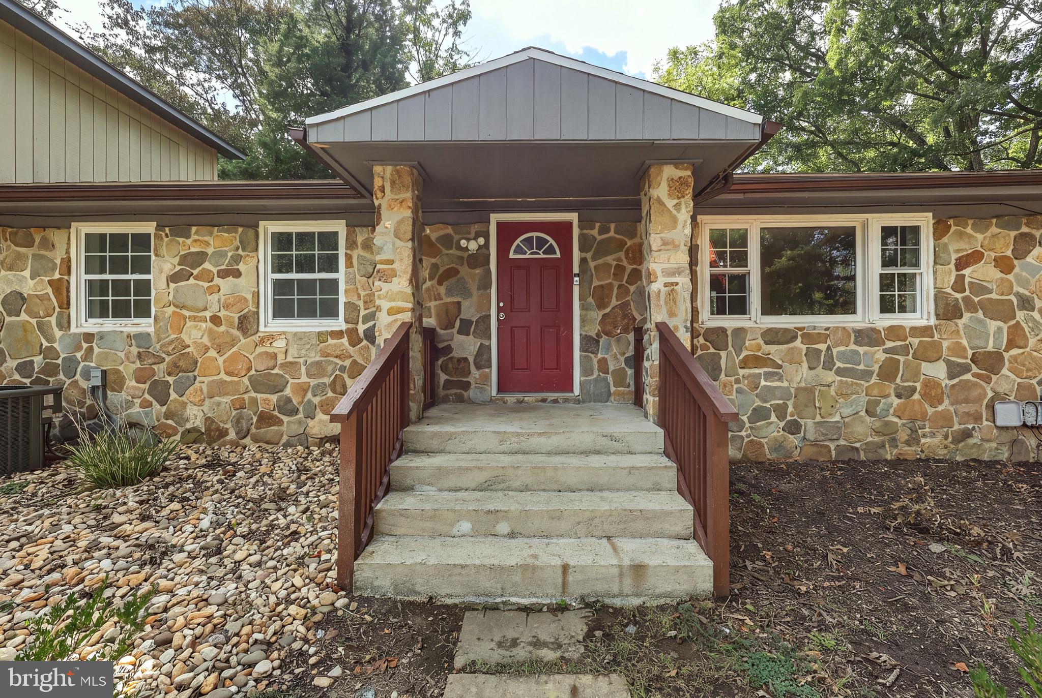 519 KEYES GAP ROAD - Photo 2