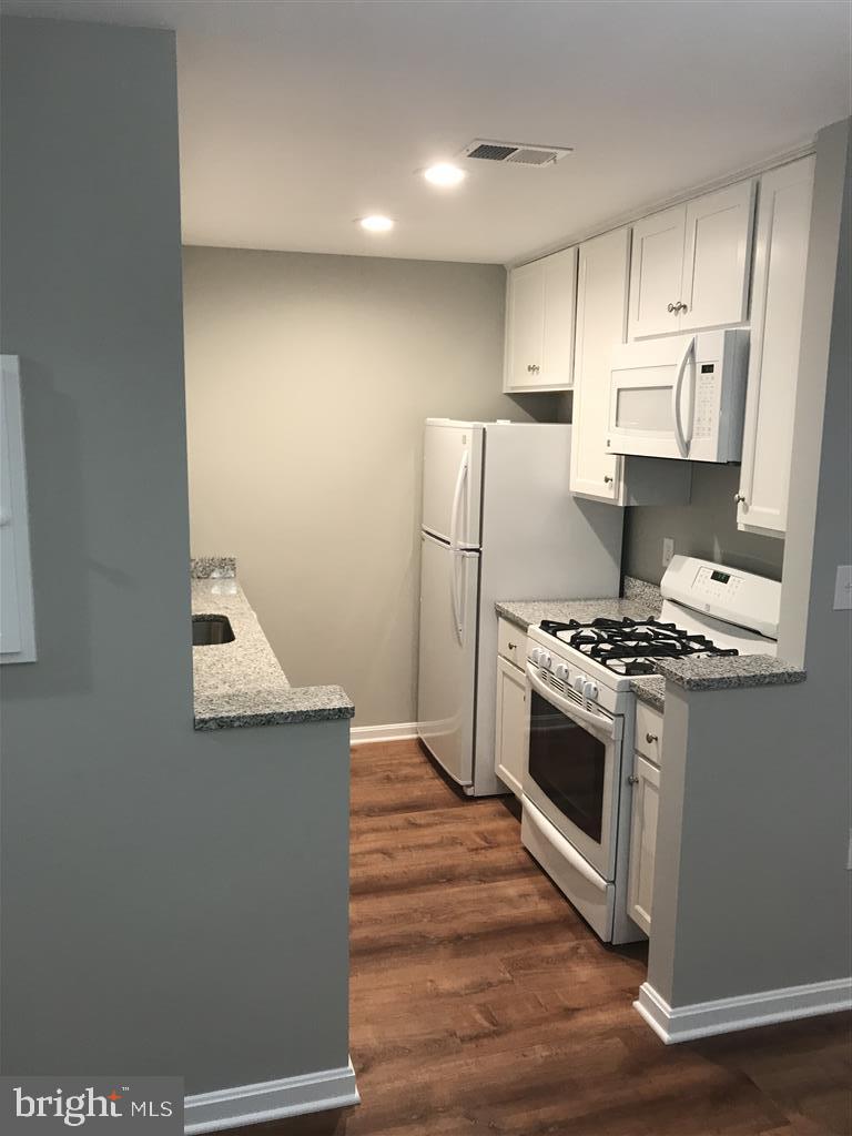 SUN VALLEY CONDOMINIUMS - Residential