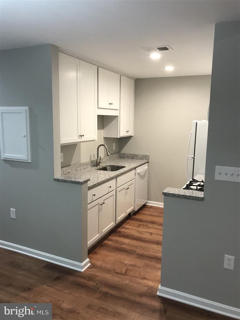 SUN VALLEY CONDOMINIUMS - Residential