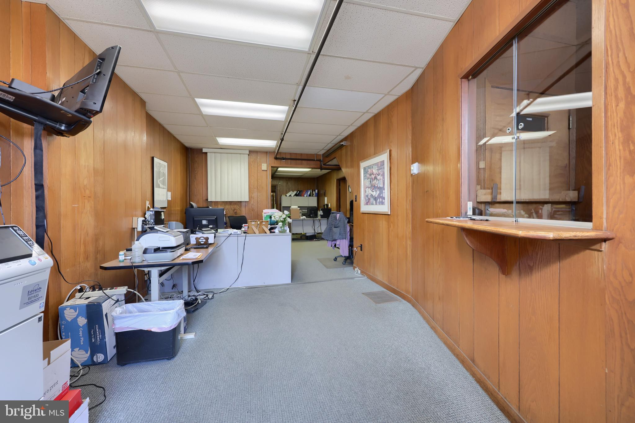 NORTHEAST READING - Commercial Sale