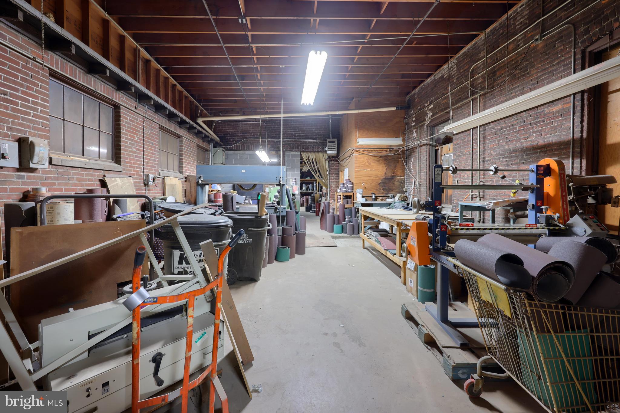 NORTHEAST READING - Commercial Sale