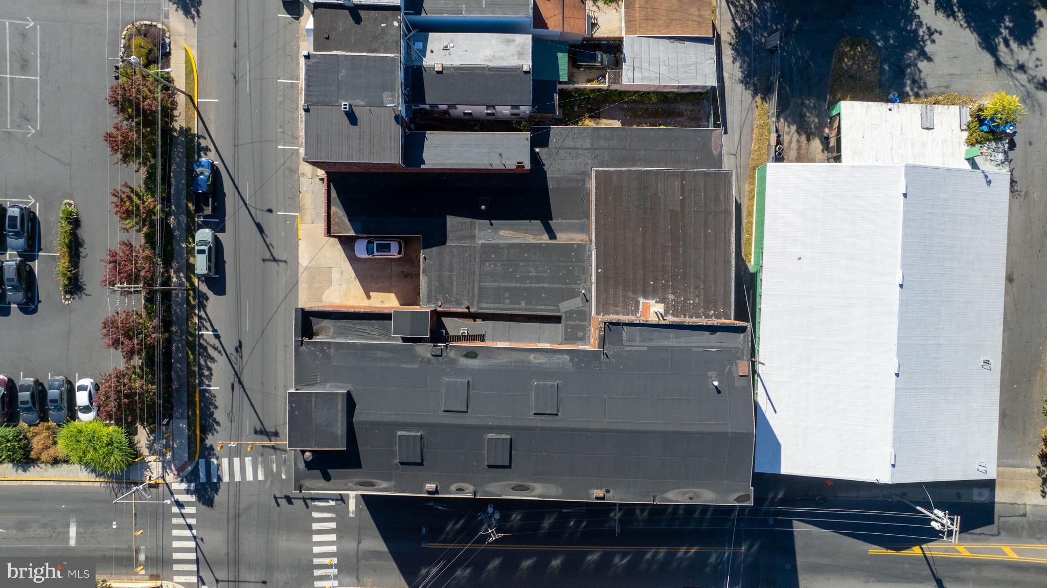 NORTHEAST READING - Commercial Sale