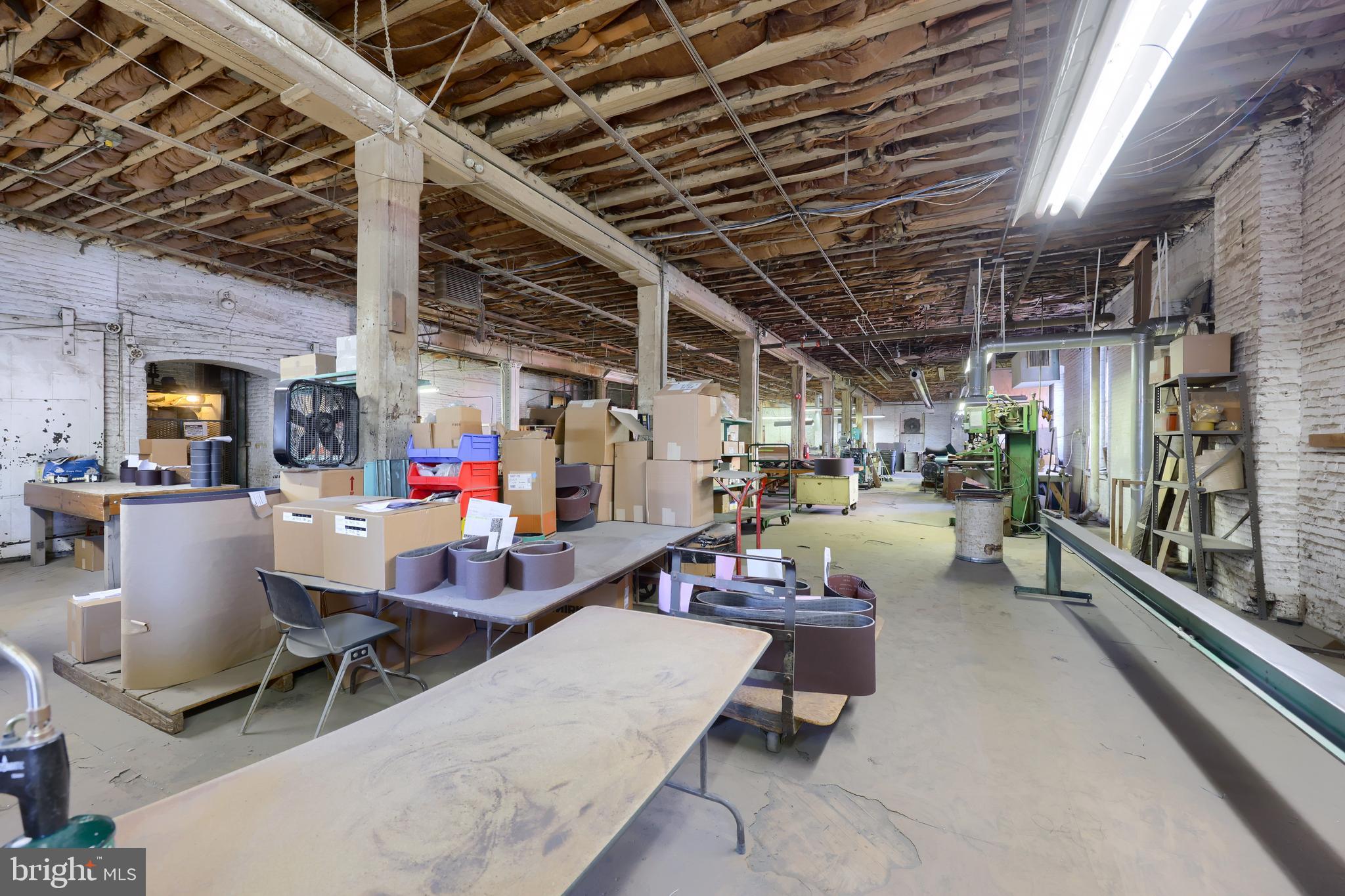 NORTHEAST READING - Commercial Sale