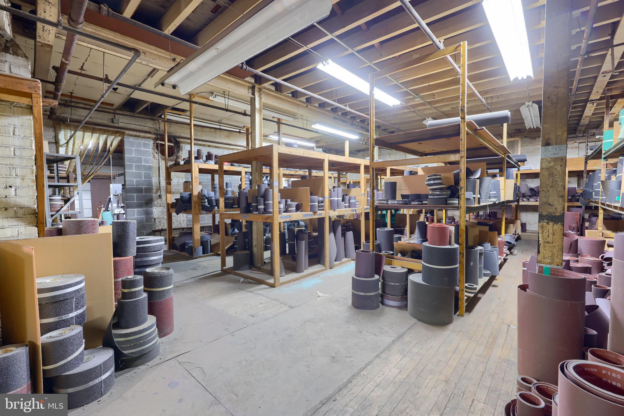 NORTHEAST READING - Commercial Sale