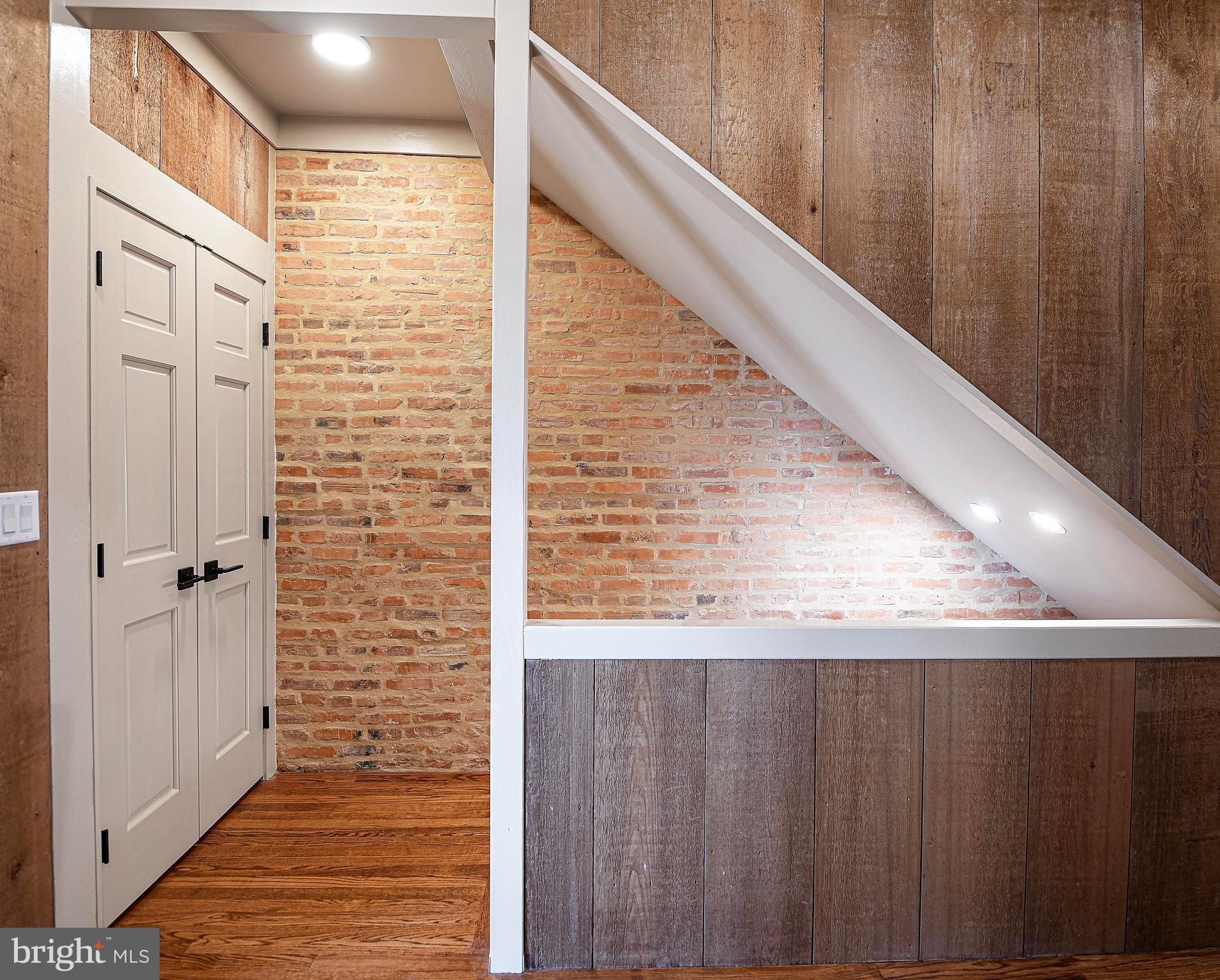 WOODBROOK - Residential