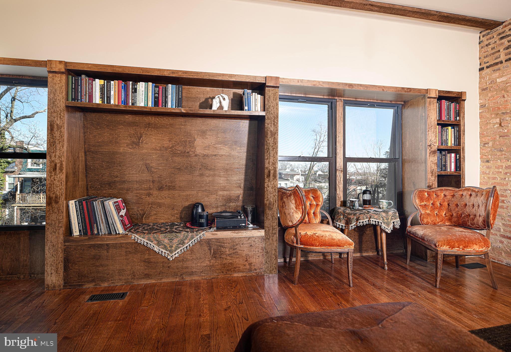 WOODBROOK - Residential