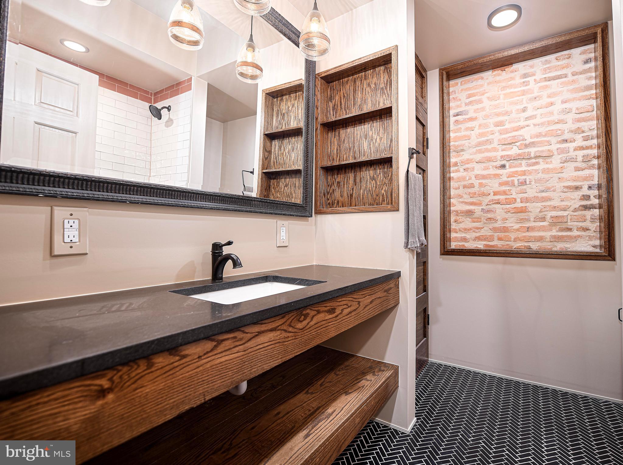 WOODBROOK - Residential