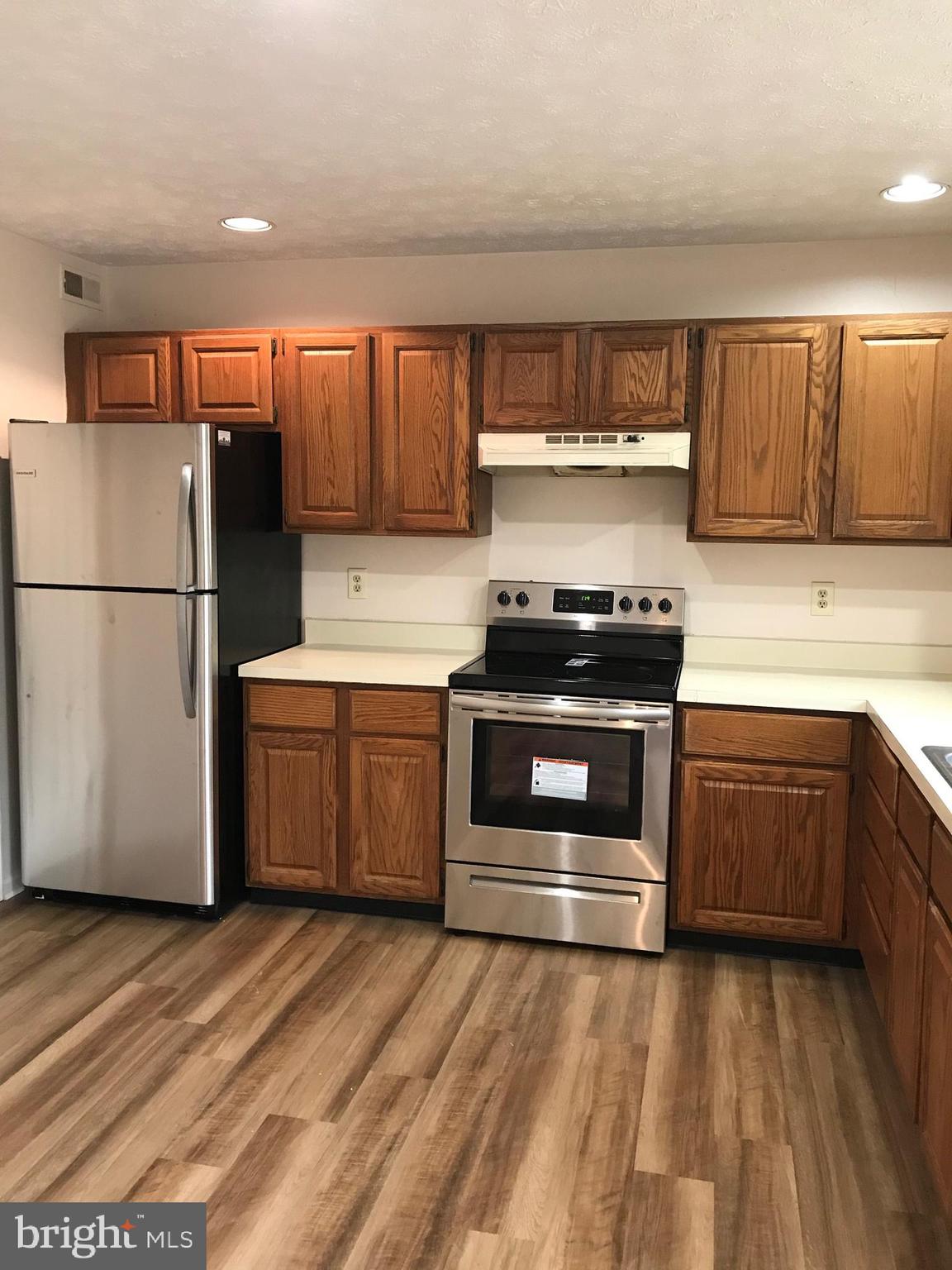 SEVEN OAKS - Residential Lease