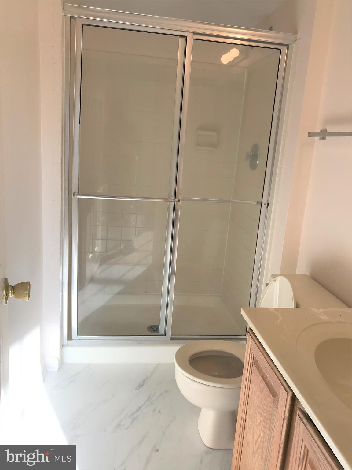 SEVEN OAKS - Residential Lease