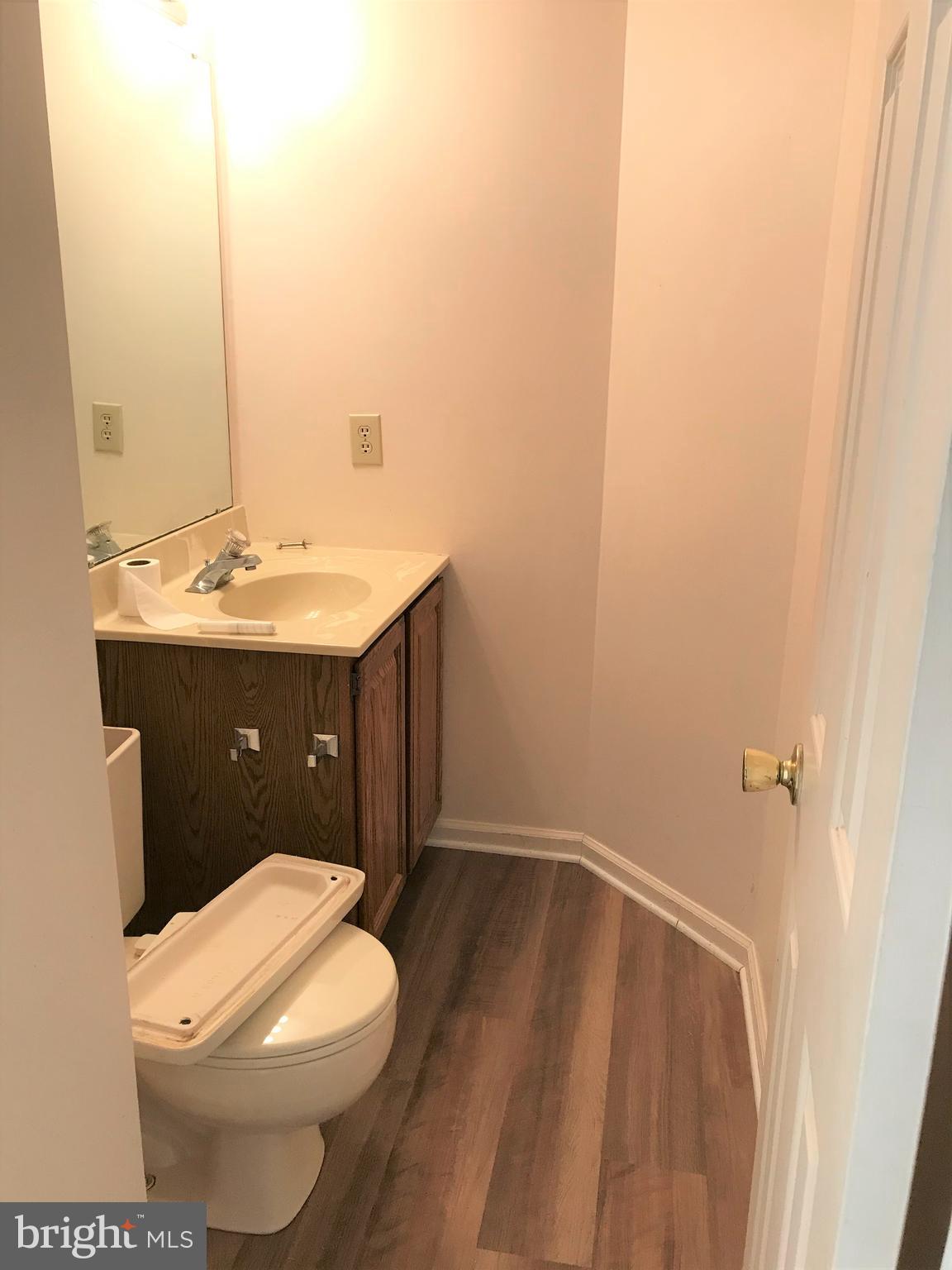 SEVEN OAKS - Residential Lease