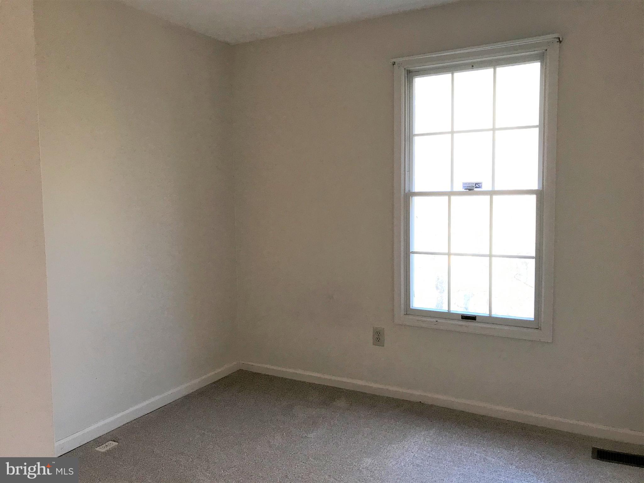 SEVEN OAKS - Residential Lease