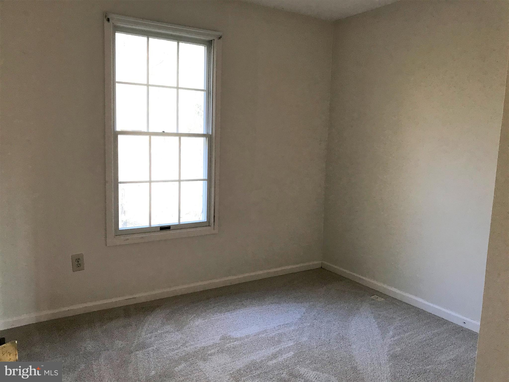 SEVEN OAKS - Residential Lease