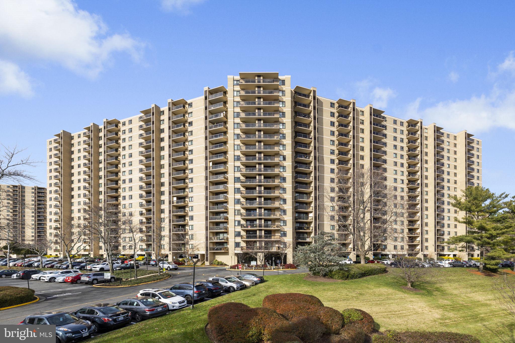 WATERGATE AT LANDMARK - Residential