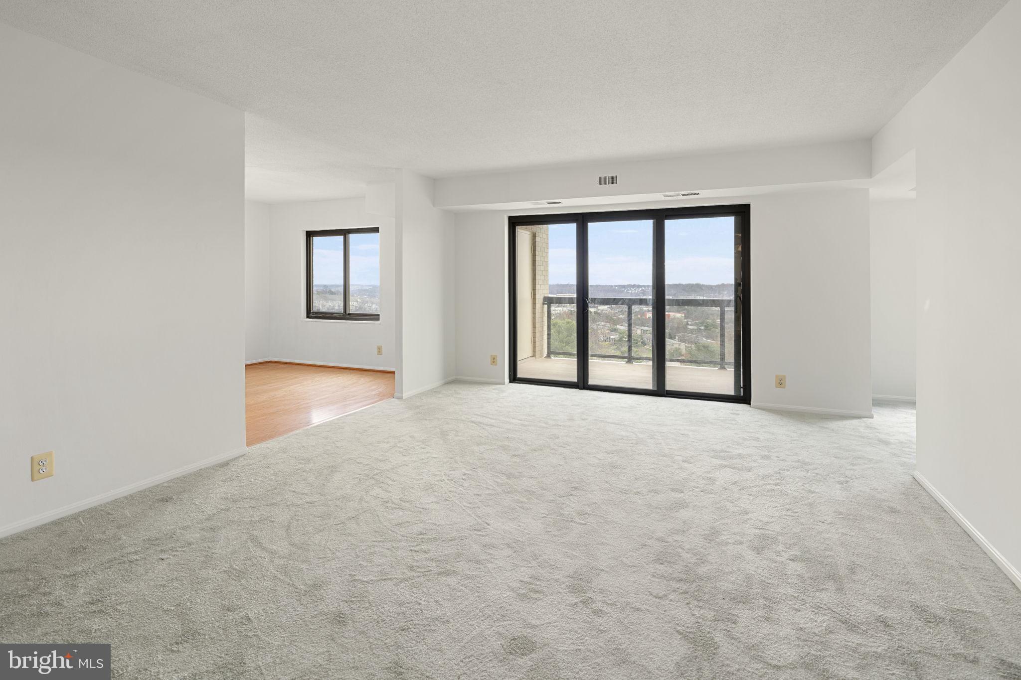 WATERGATE AT LANDMARK - Residential