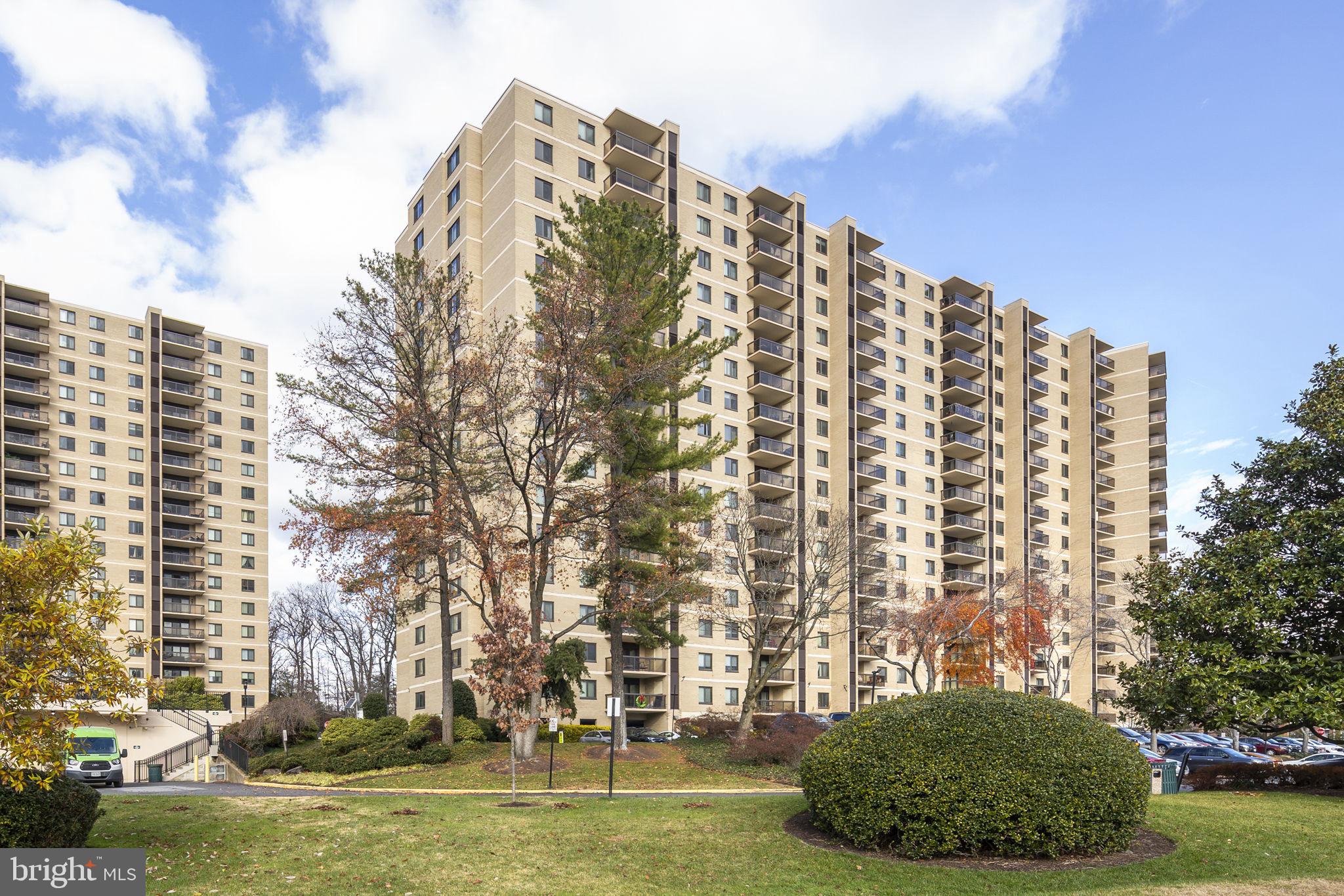 WATERGATE AT LANDMARK - Residential