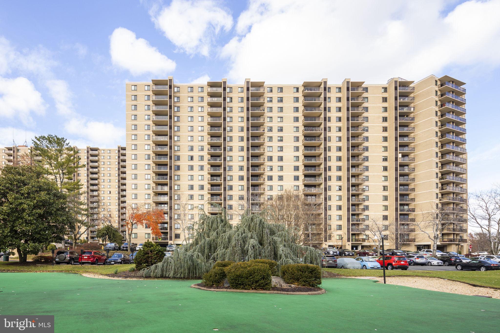 WATERGATE AT LANDMARK - Residential