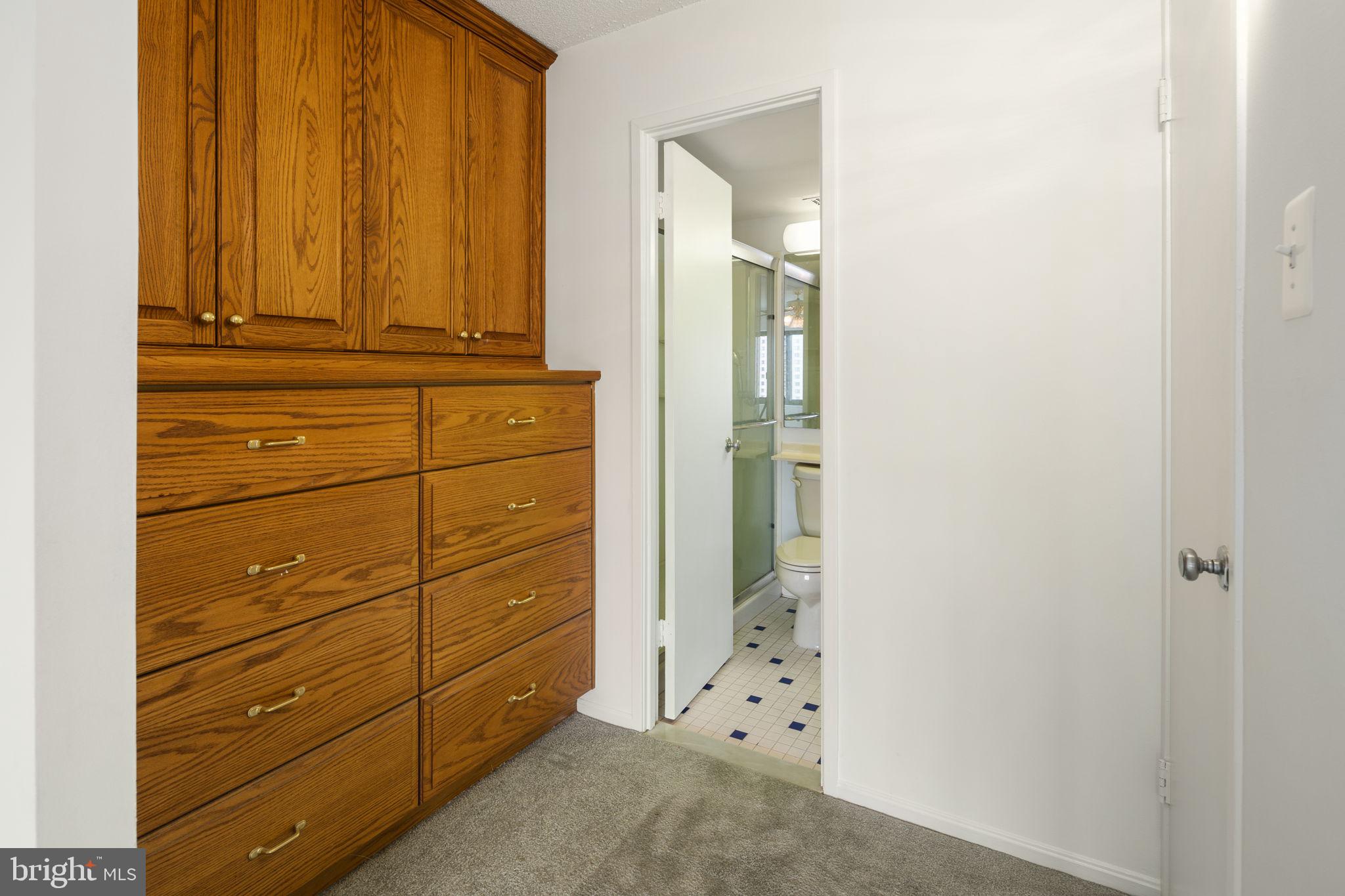 WATERGATE AT LANDMARK - Residential