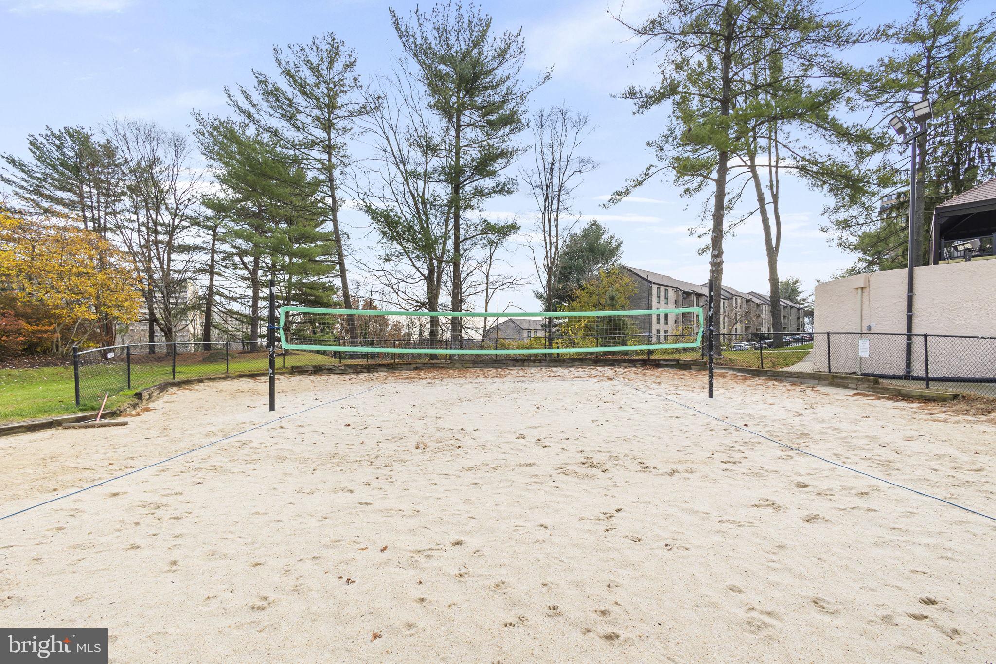 WATERGATE AT LANDMARK - Residential