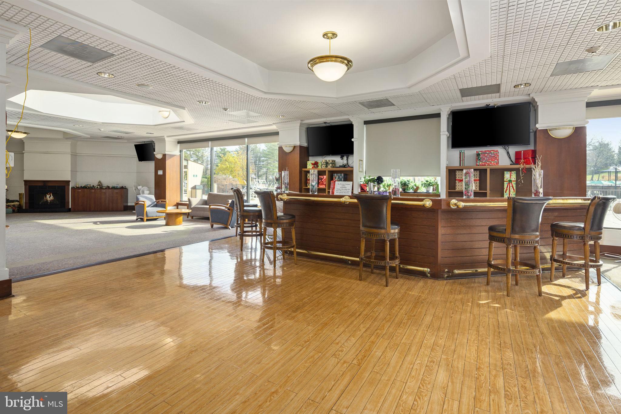 WATERGATE AT LANDMARK - Residential