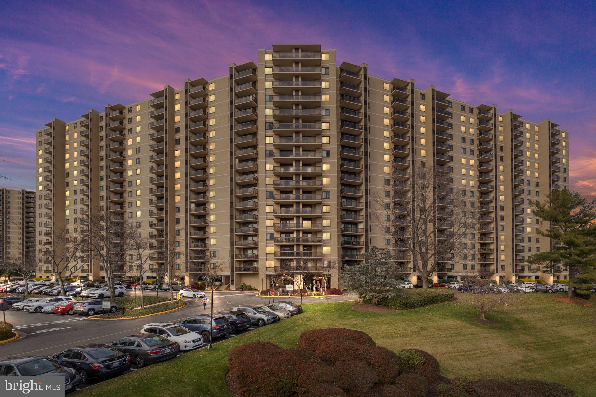 WATERGATE AT LANDMARK - Residential
