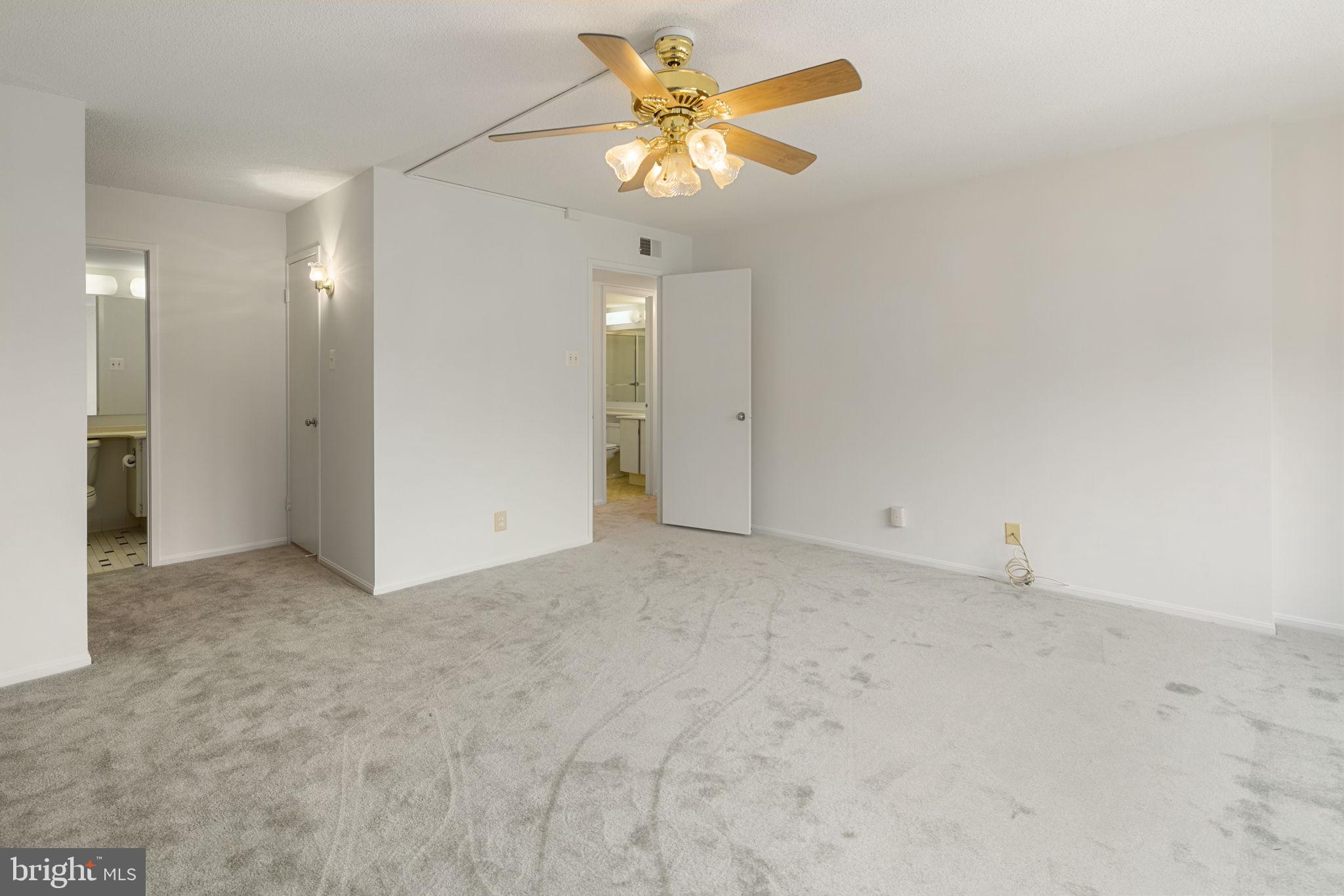 WATERGATE AT LANDMARK - Residential