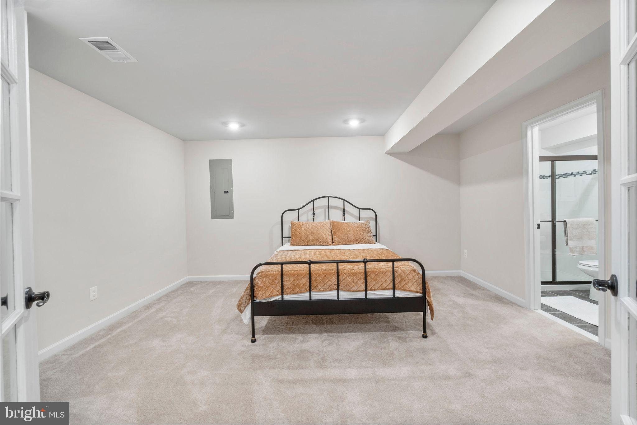 MINTBROOK - Residential