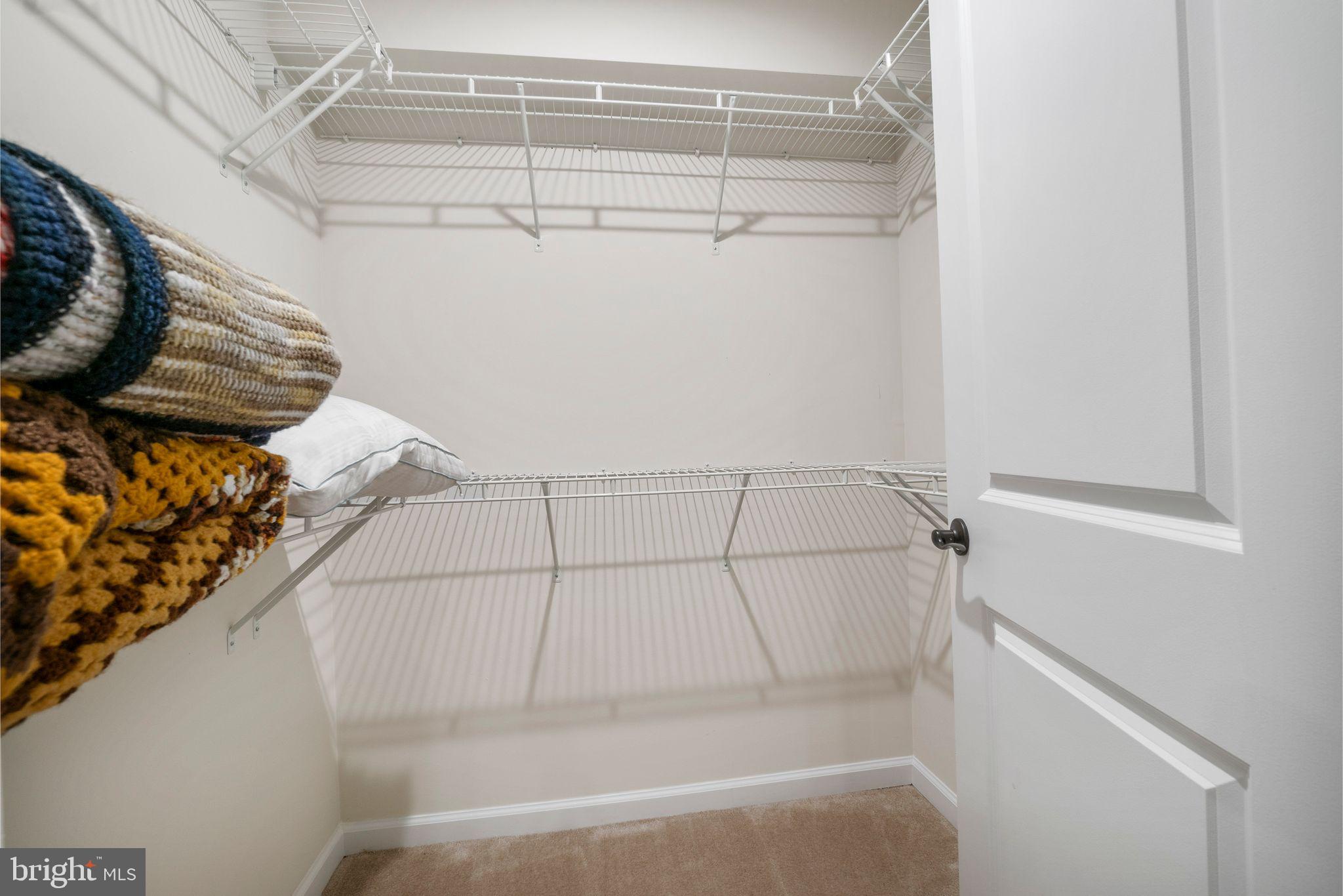 MINTBROOK - Residential