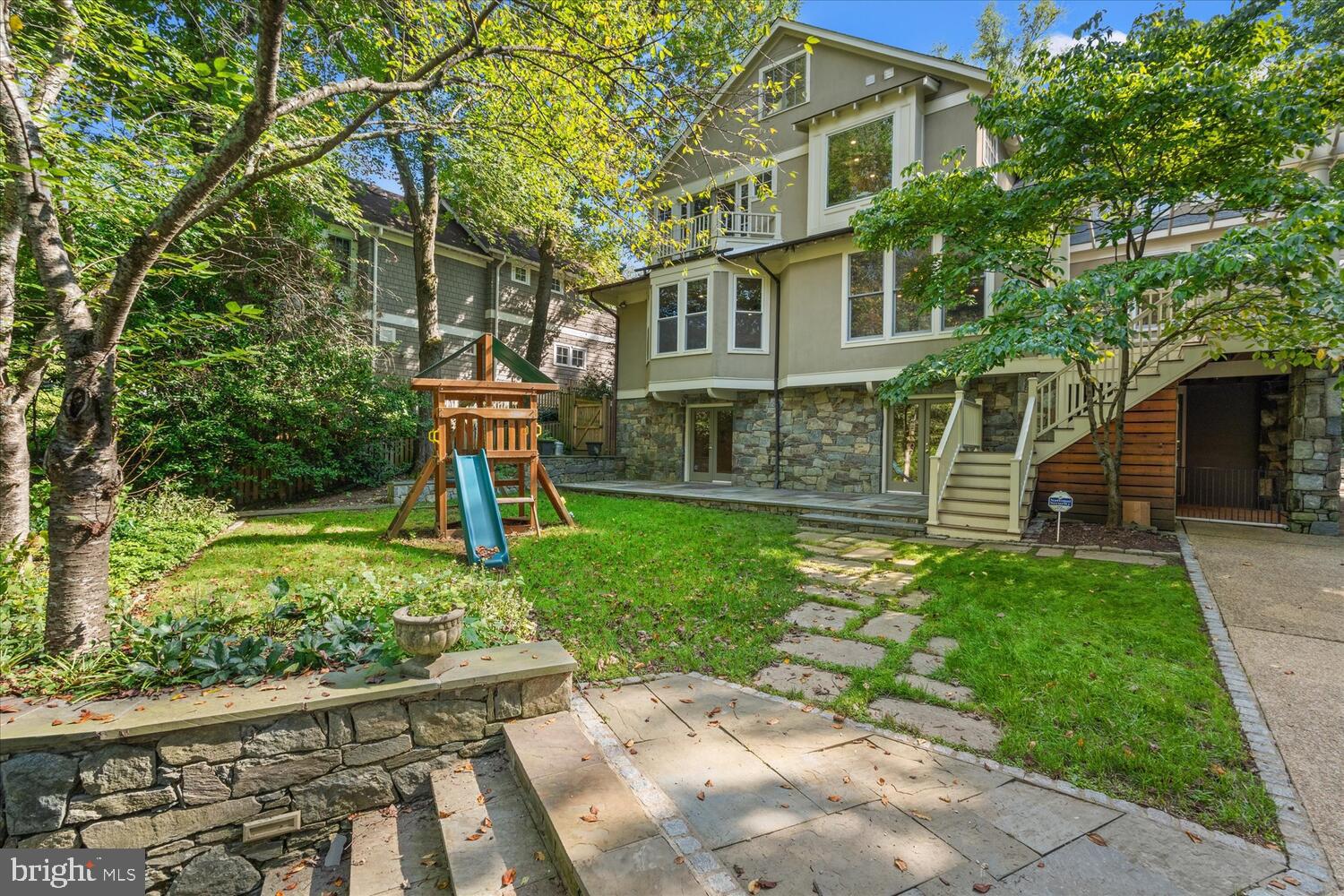 SOMERSET - Residential