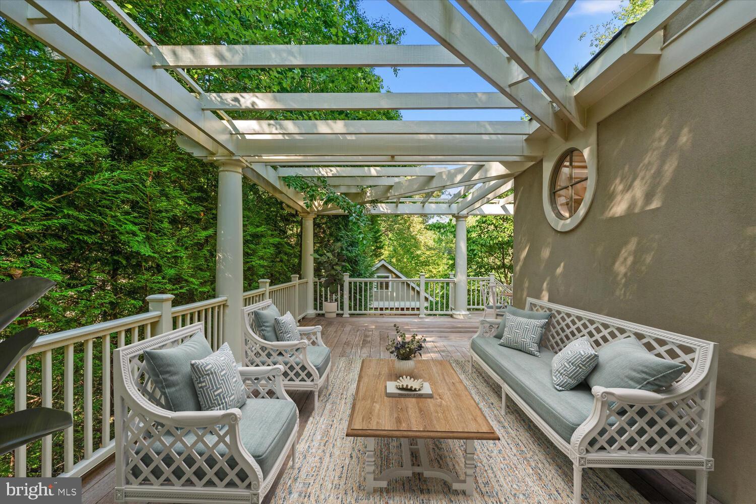 SOMERSET - Residential