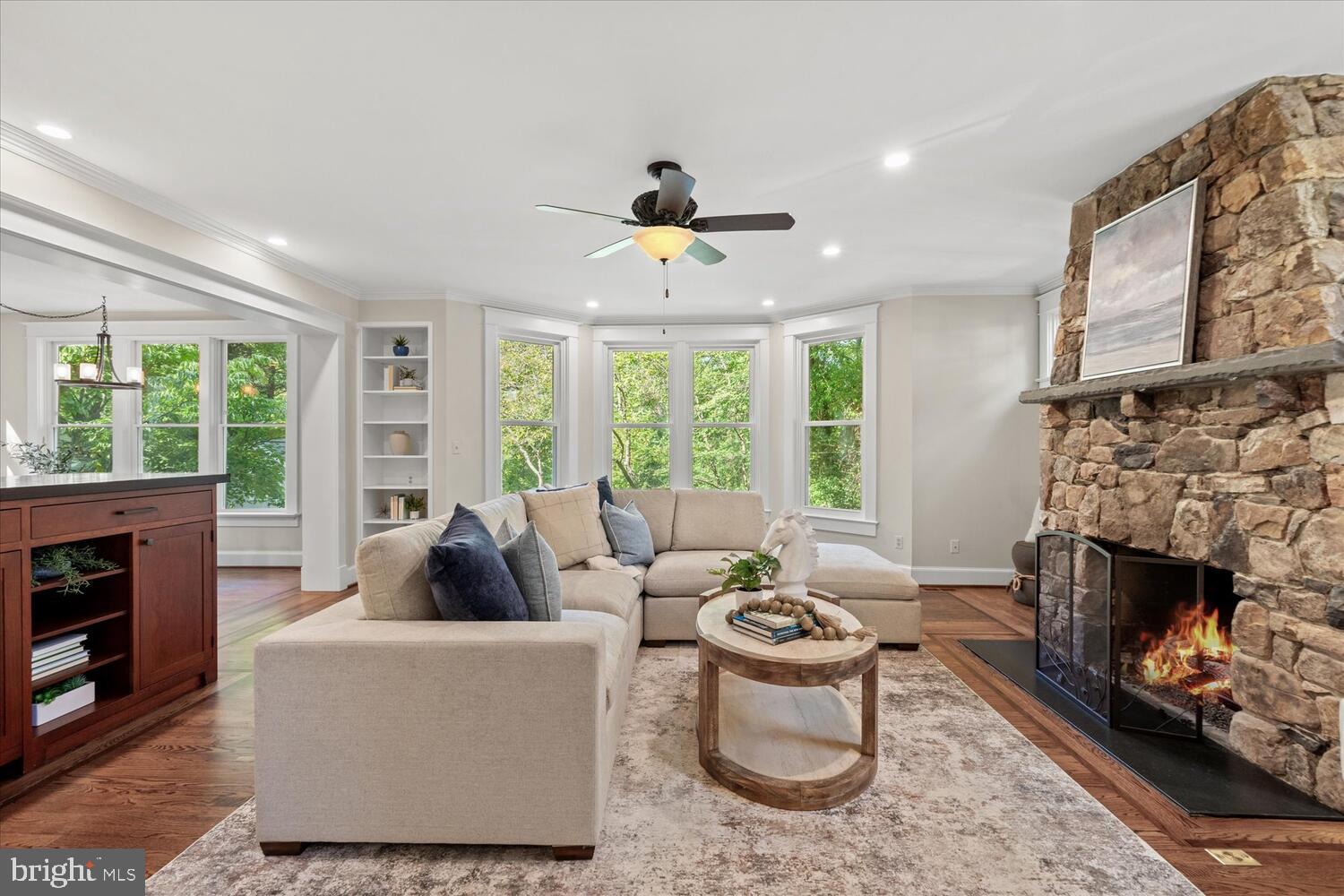 SOMERSET - Residential