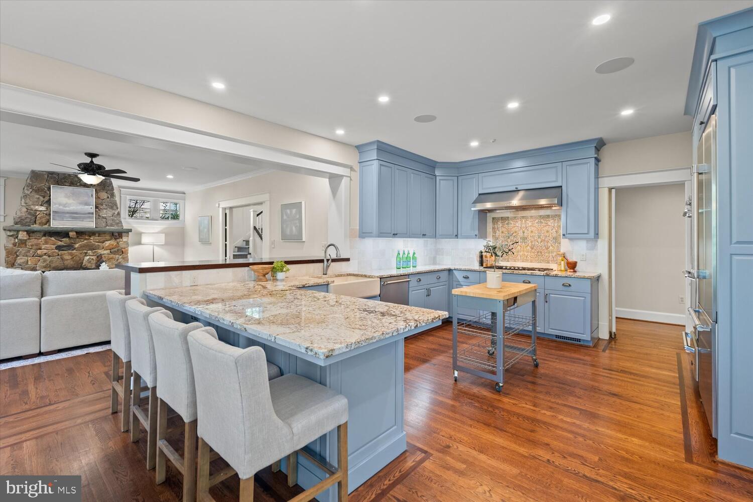 SOMERSET - Residential