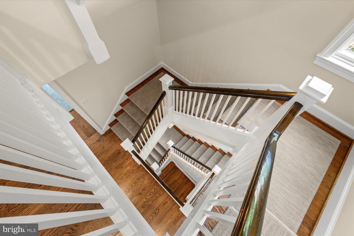 SOMERSET - Residential