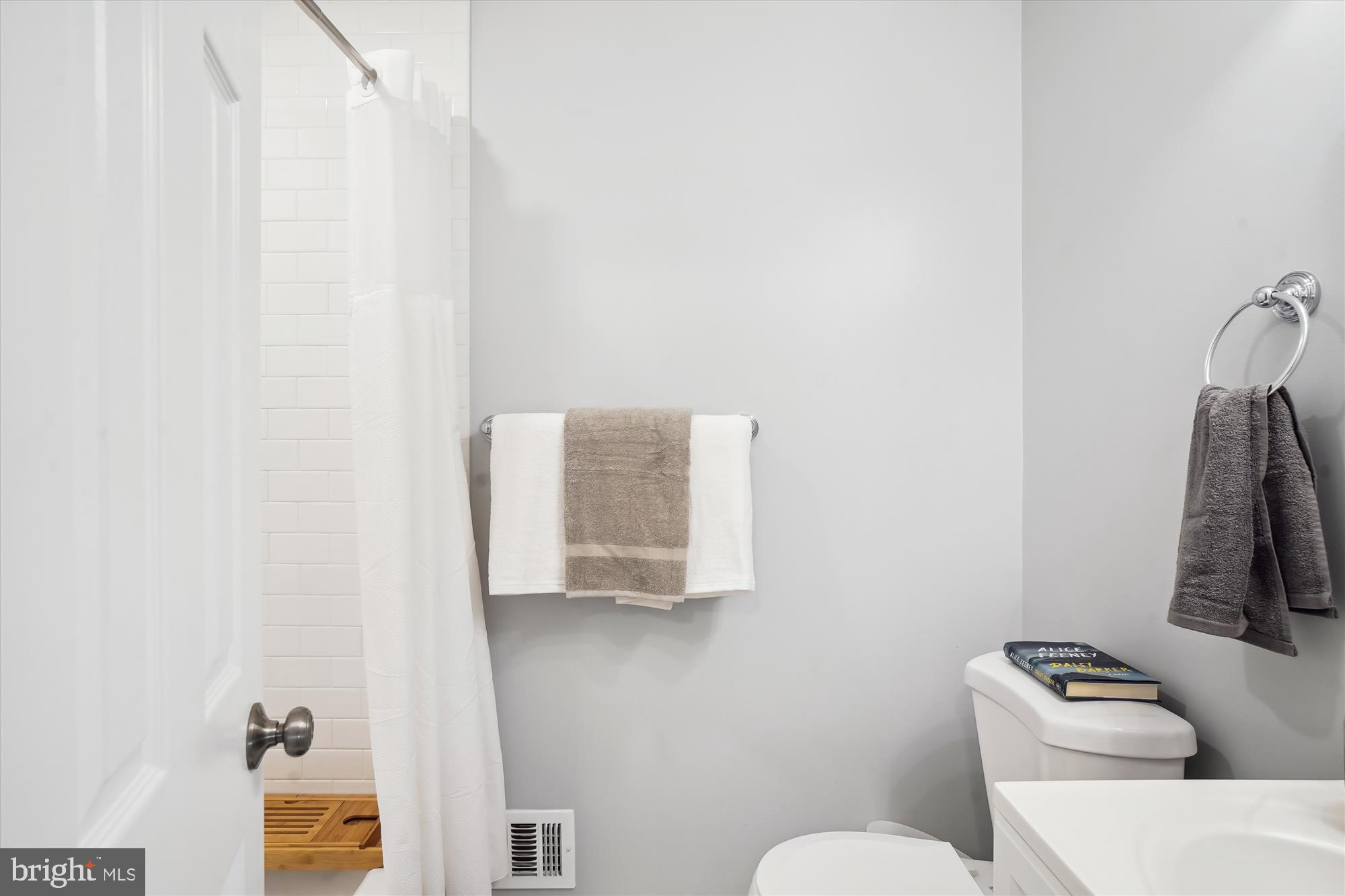 CARROLL KNOLLS - Residential