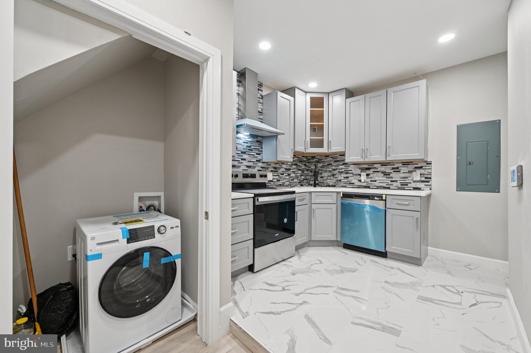 CARROLLTON RIDGE - Residential