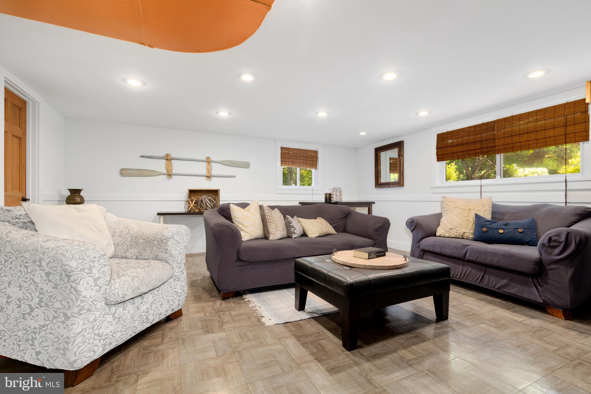 HOLLY HILL HARBOR - Residential