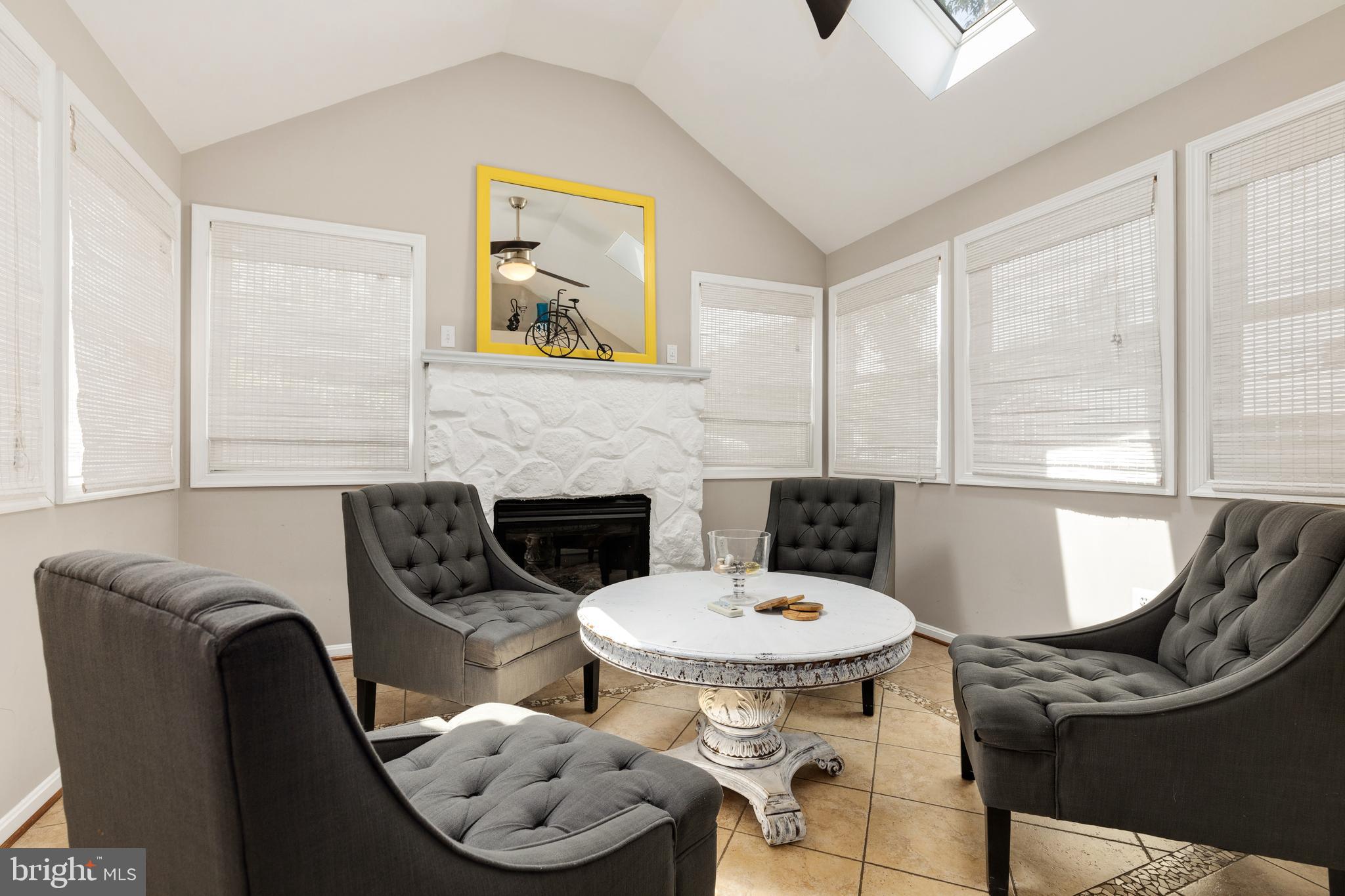 HOLLY HILL HARBOR - Residential