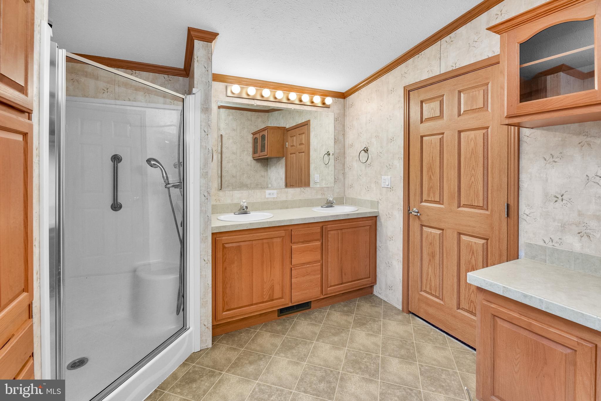 SUNSET ESTATES - Residential