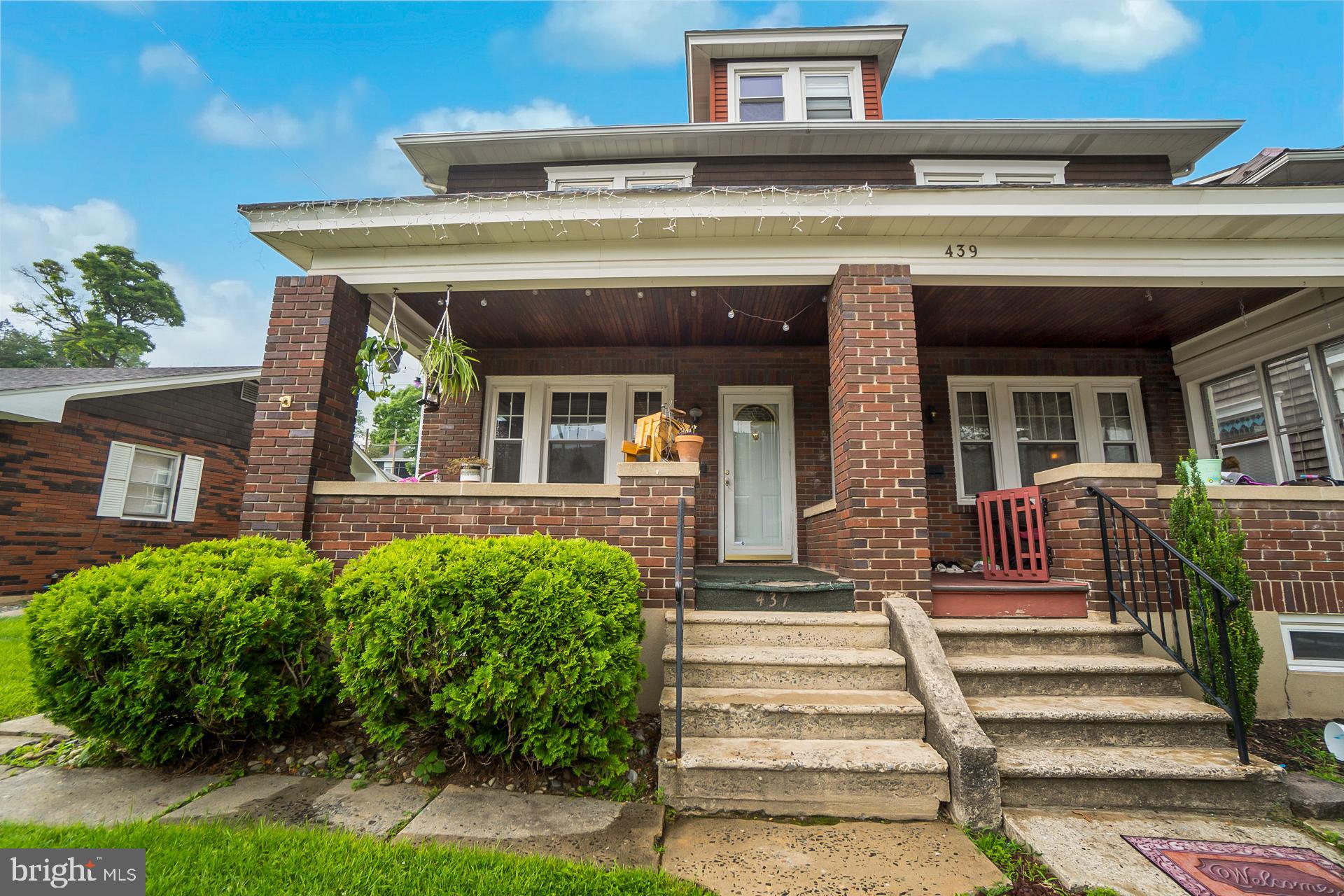 437 LAFAYETTE AVENUE