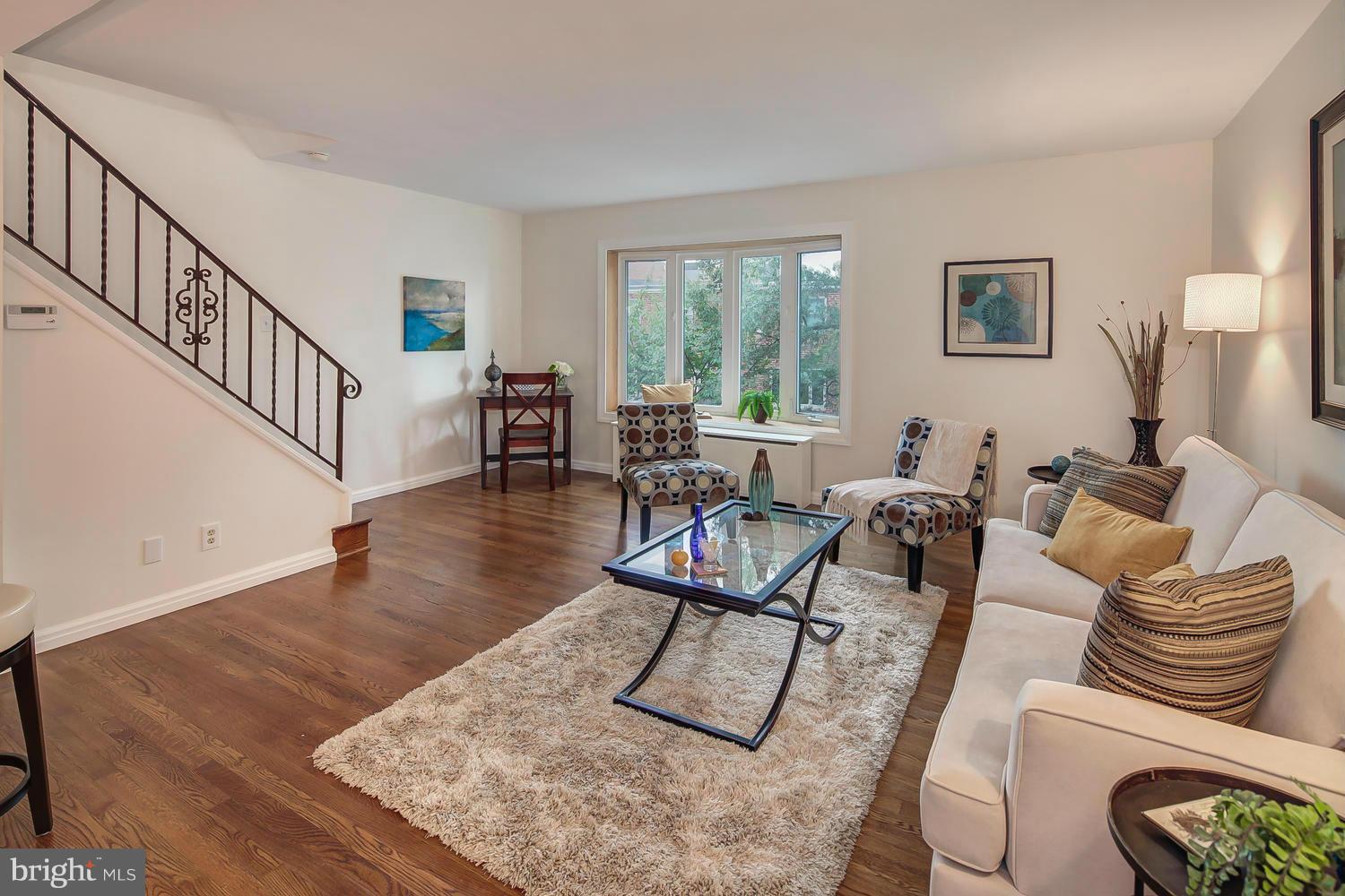 WARWICK VILLAGE - Residential