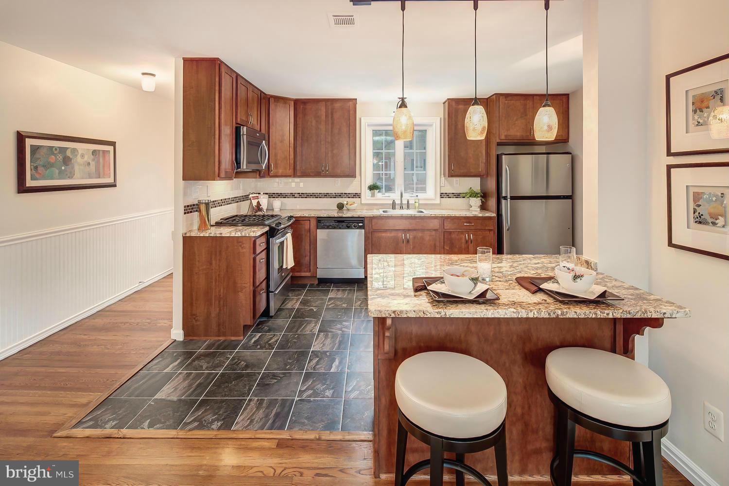 WARWICK VILLAGE - Residential