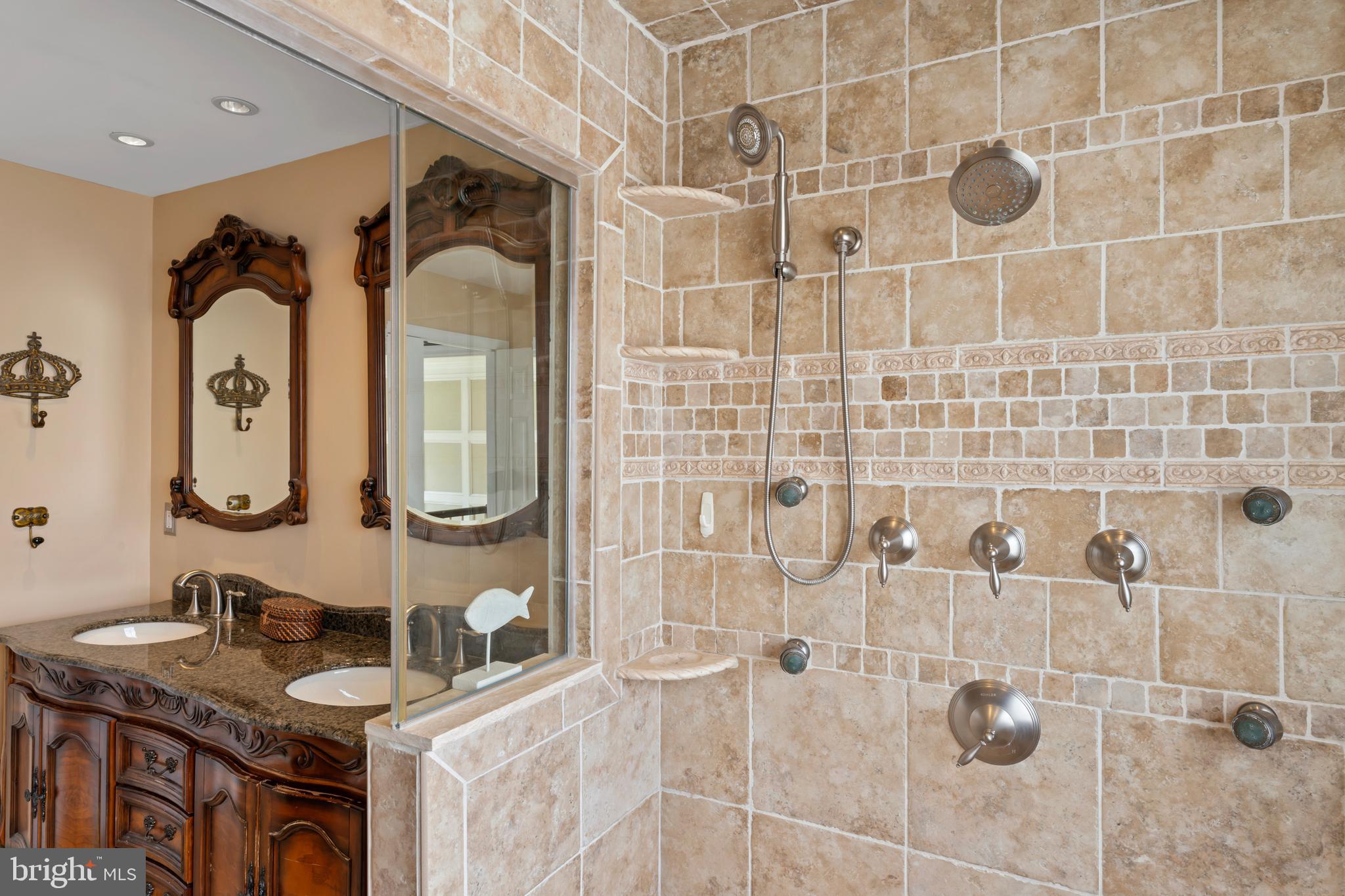 MOUNT HEBRON - Residential