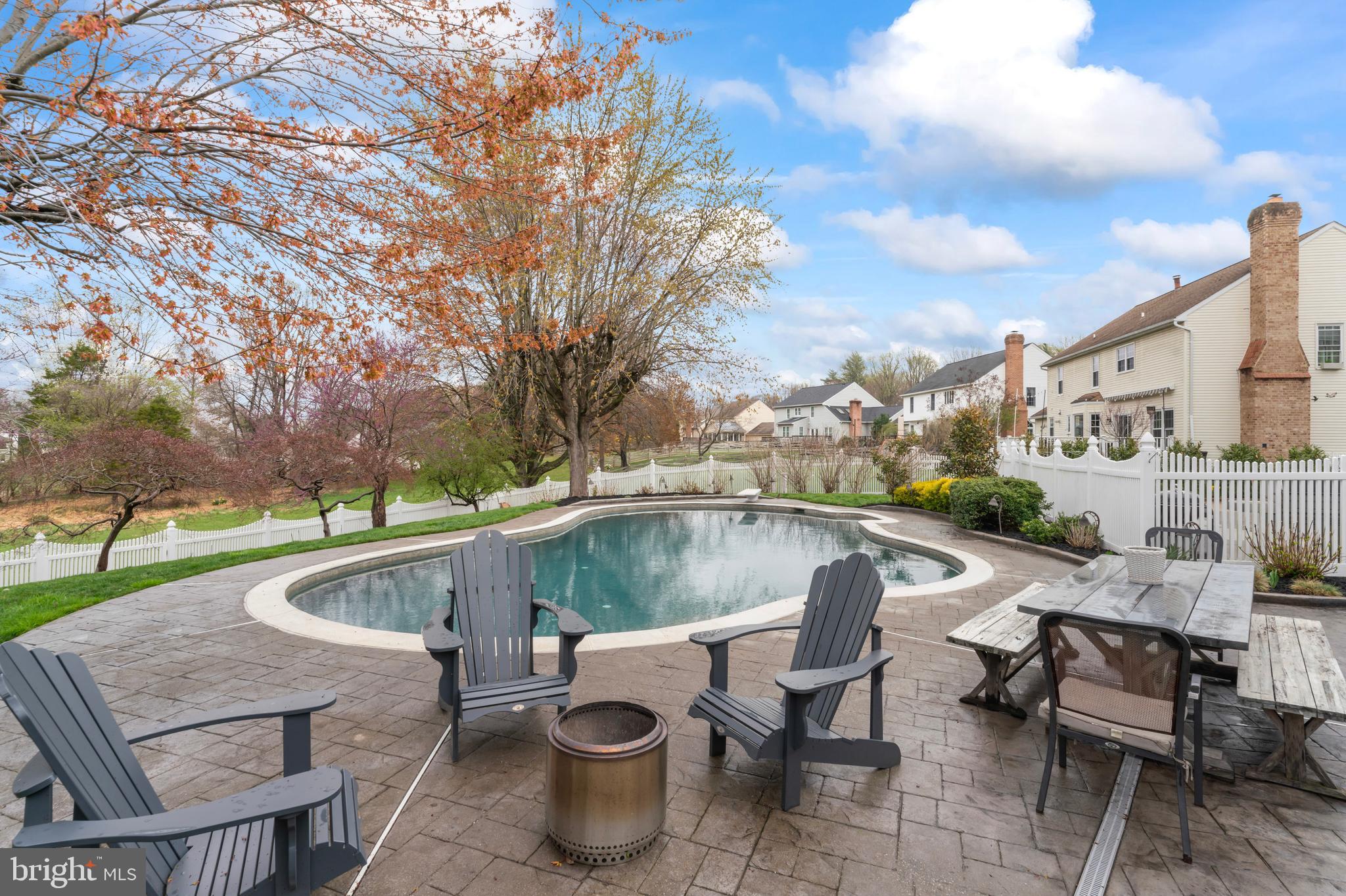 MOUNT HEBRON - Residential