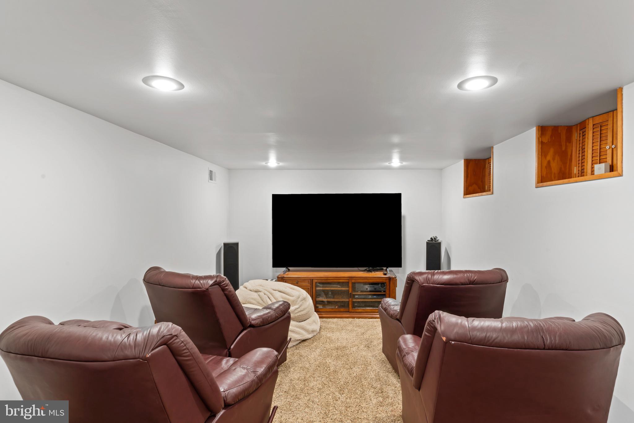 MOUNT HEBRON - Residential